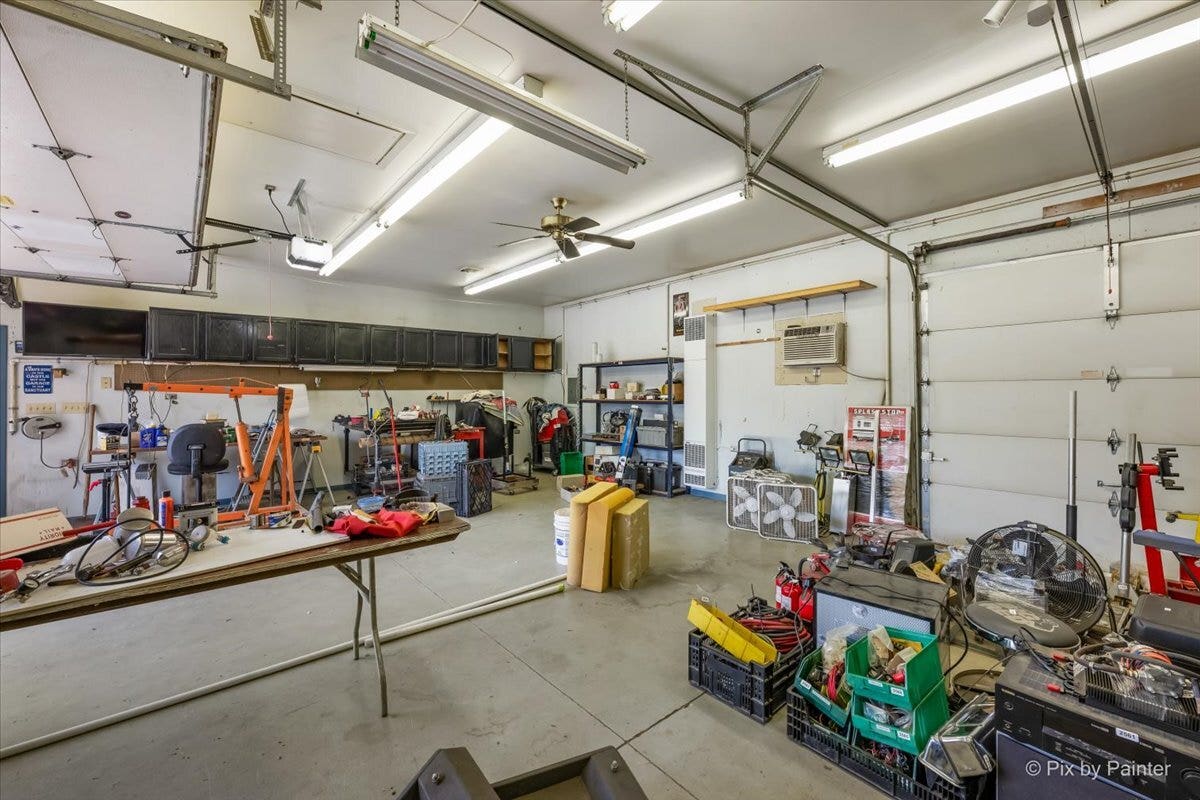 37W150 Olwin Drive, Elgin, IL 60124 37W150 Olwin Drive, Elgin, IL 60124