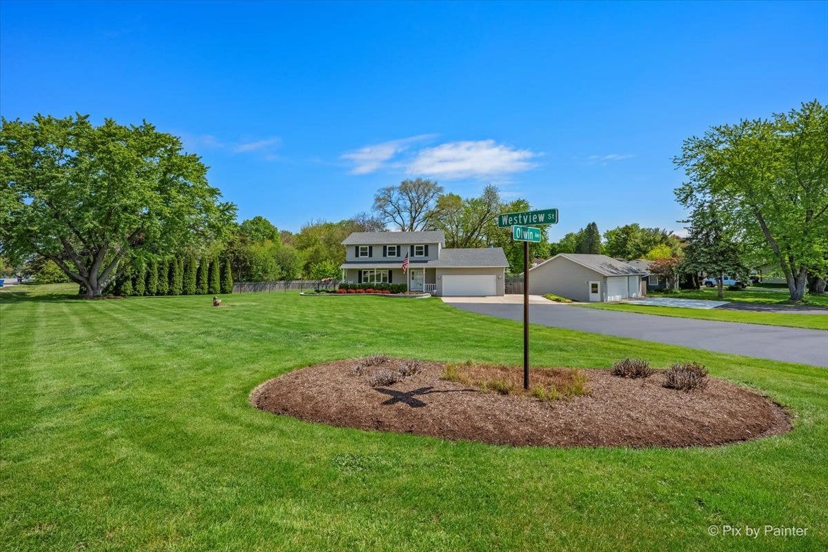 37W150 Olwin Drive, Elgin, IL 60124 37W150 Olwin Drive, Elgin, IL 60124