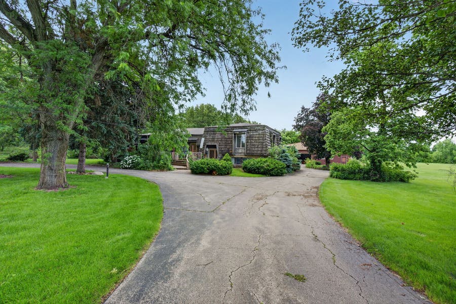 Property photo for 14047 W Maple Road, Mokena, IL