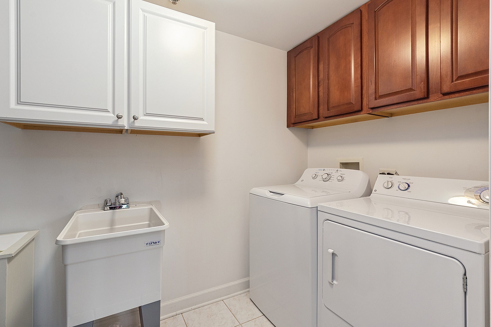 7920 Trinity Circle, #3SE, Tinley Park, IL 60487 7920 Trinity Circle, #3SE, Tinley Park, IL 60487