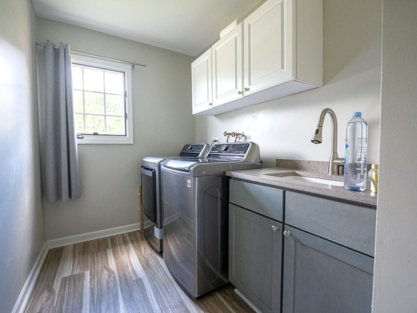 17011 Danielle Court, Oak Forest, IL 60452