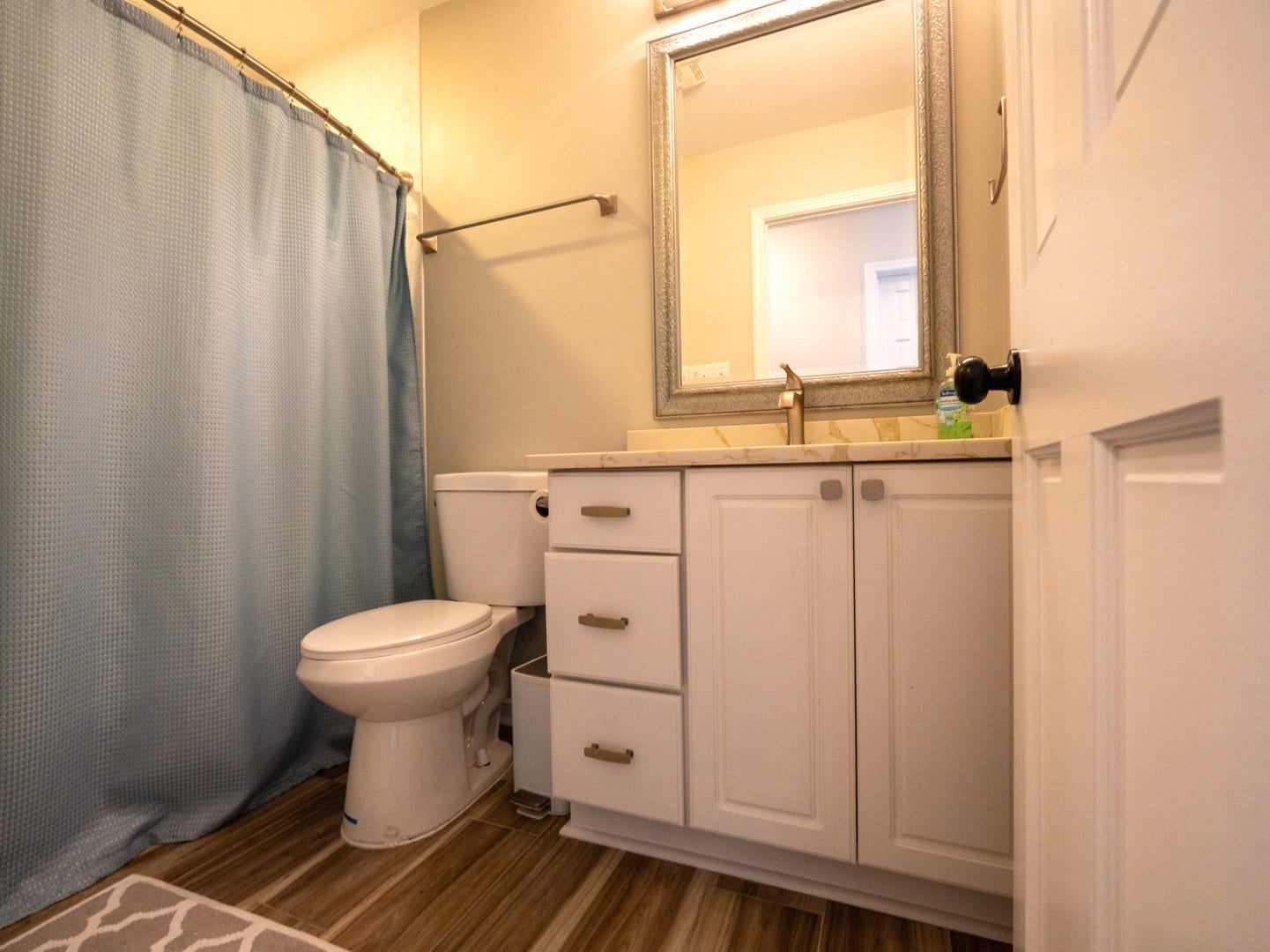 17011 Danielle Court, Oak Forest, IL 60452