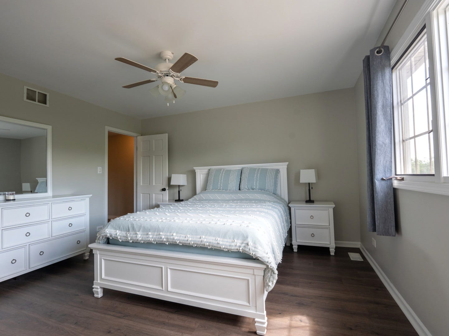 17011 Danielle Court, Oak Forest, IL 60452