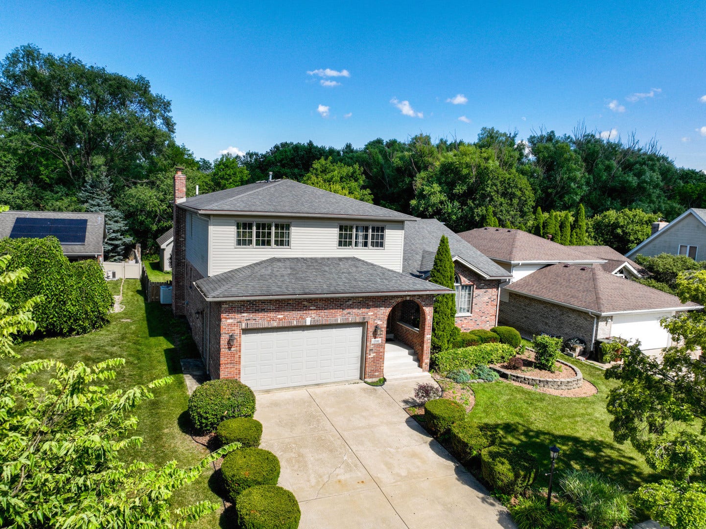 17011 Danielle Court, Oak Forest, IL 60452
