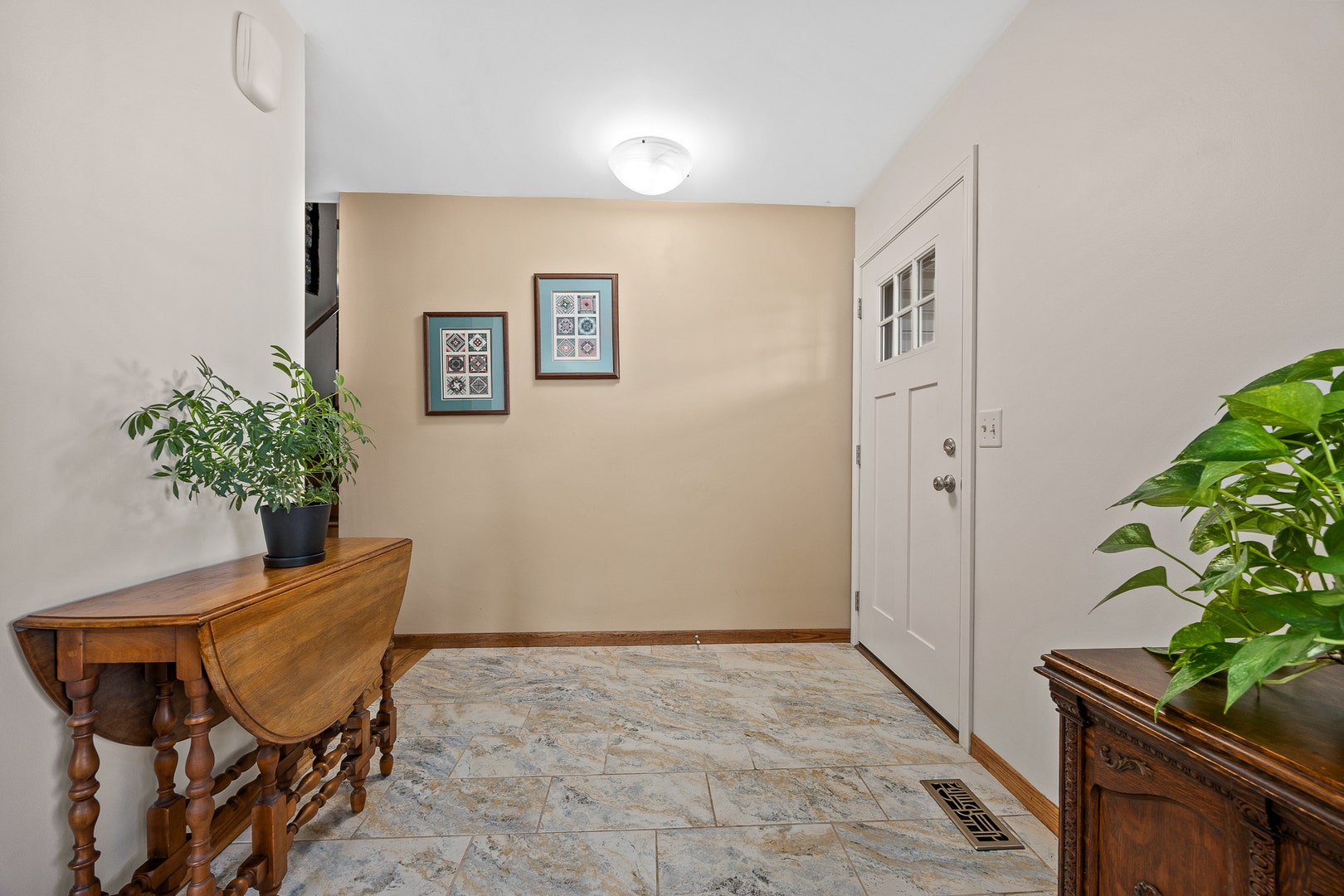 4600 Roslyn Road, Downers Grove, IL 60515 4600 Roslyn Road, Downers Grove, IL 60515