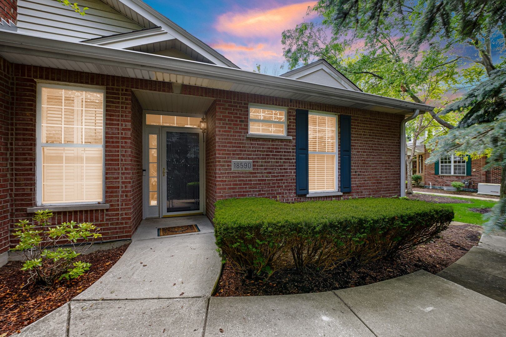 18590 W Point Drive, Tinley Park, IL 60477