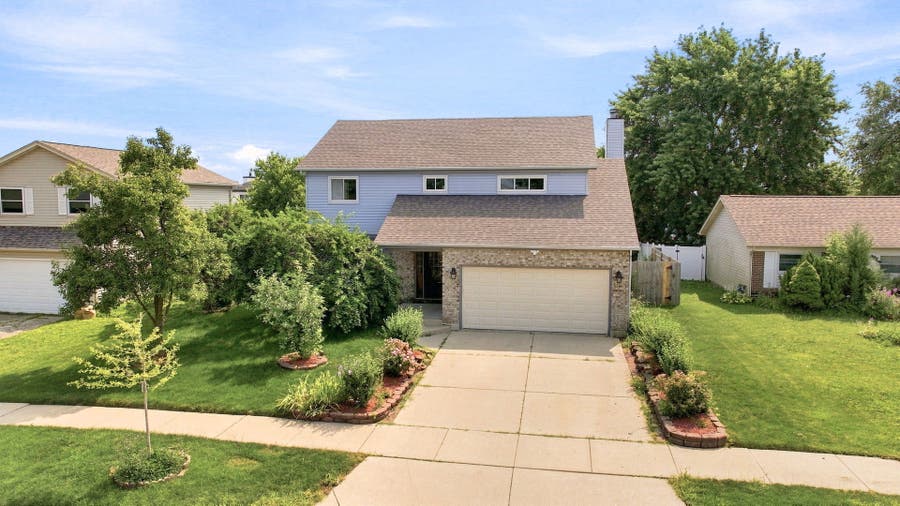 Property photo for 270 Janes Avenue, Bolingbrook, IL
