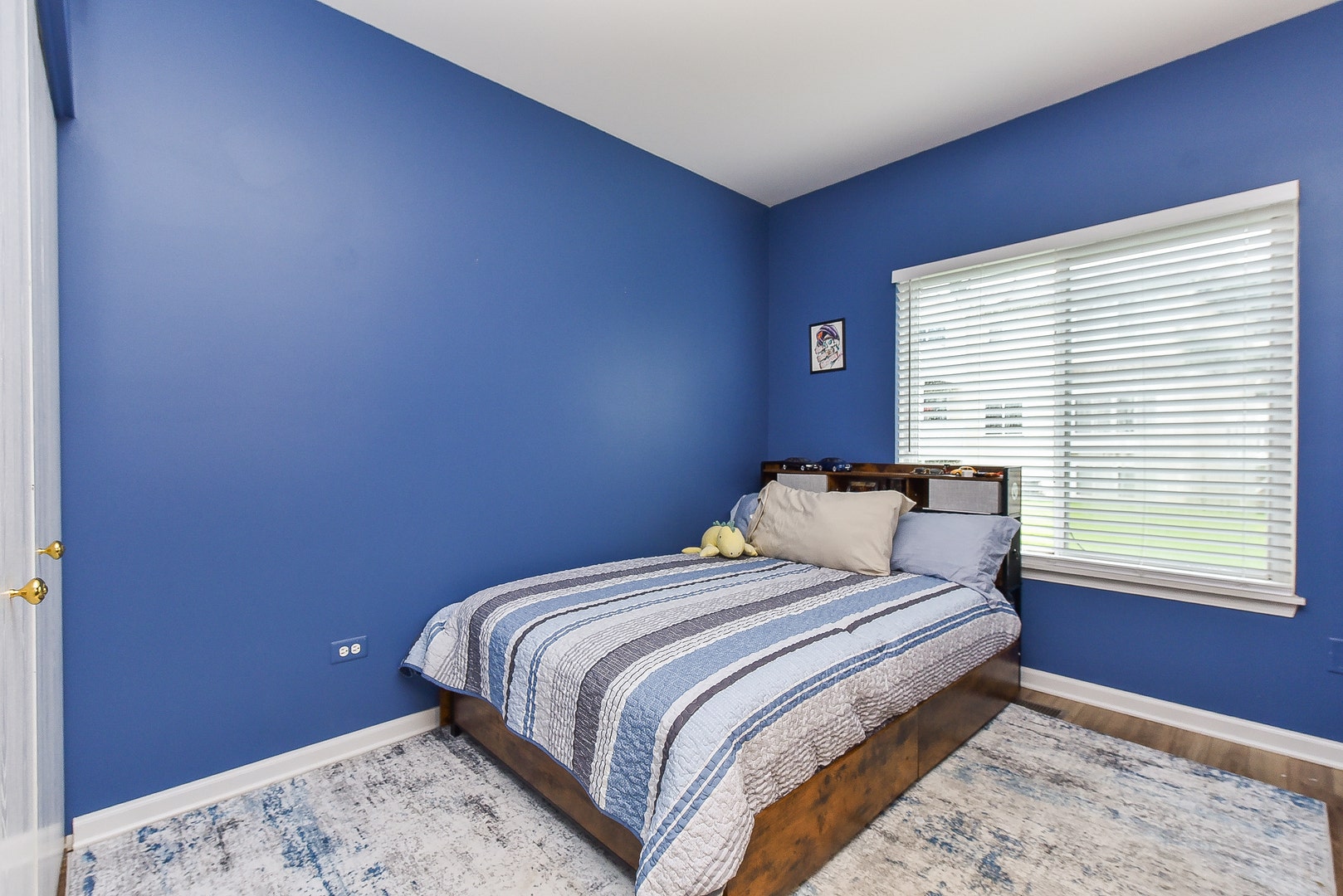 2077 College Green Drive, #2077, Elgin, IL 60123