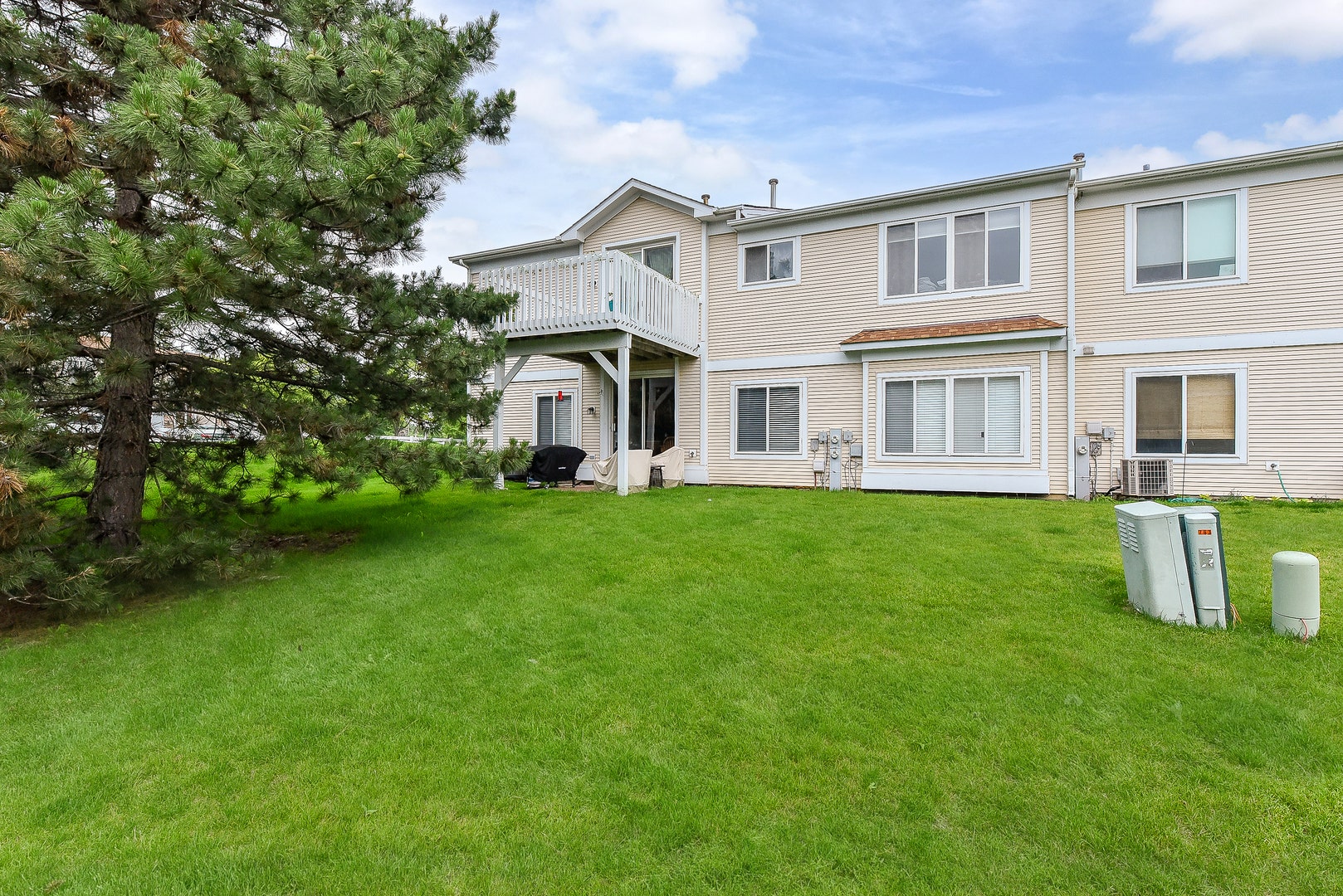 2077 College Green Drive, #2077, Elgin, IL 60123