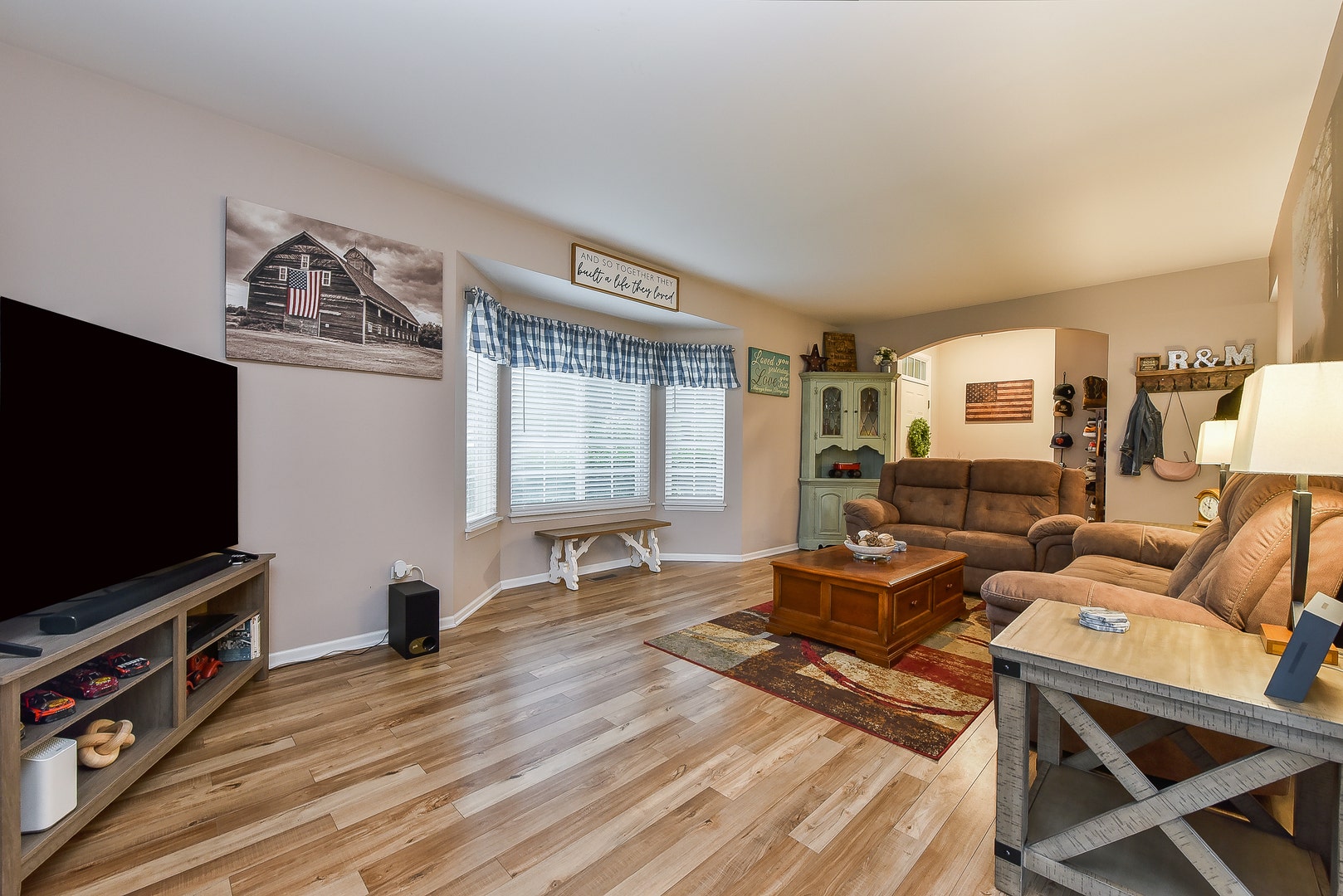 2077 College Green Drive, #2077, Elgin, IL 60123