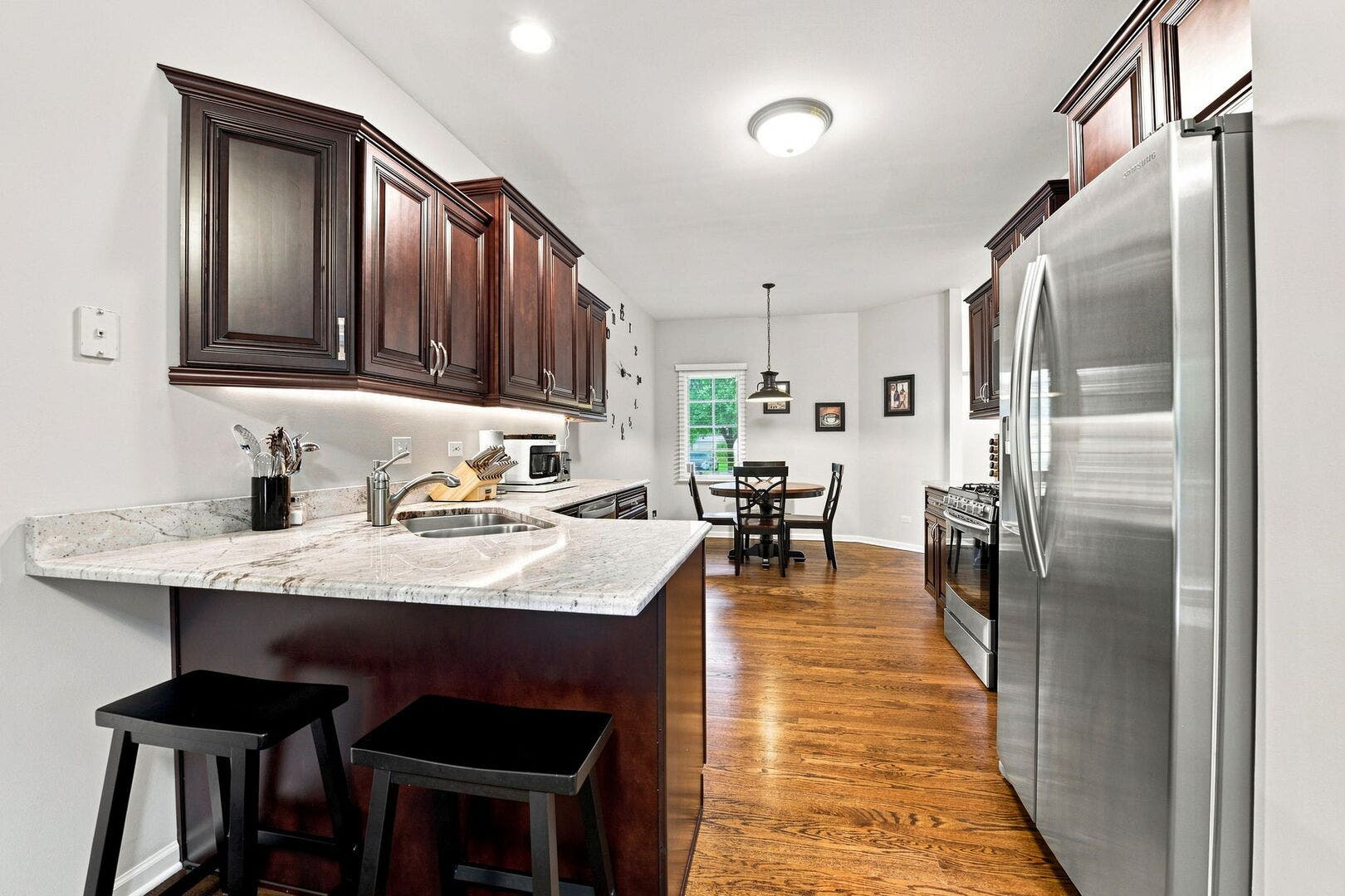 150 Santa Fe Lane, Willow Springs, IL 60480 150 Santa Fe Lane, Willow Springs, IL 60480