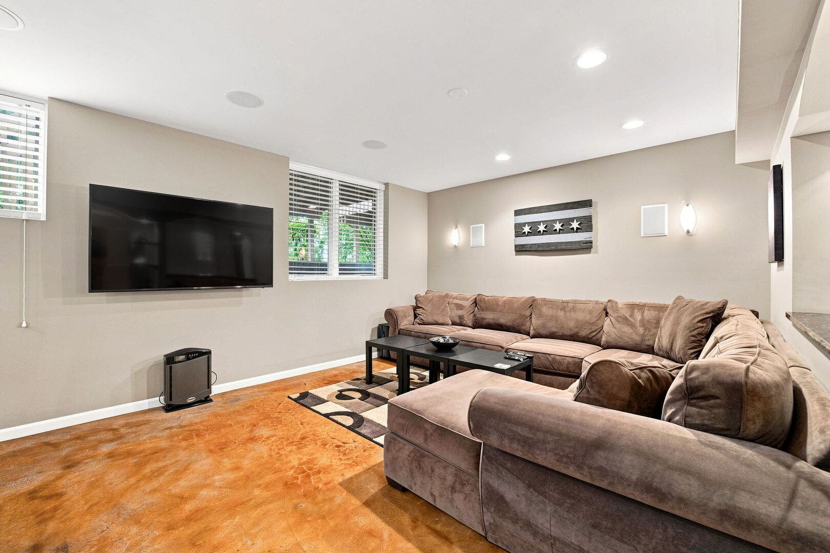 150 Santa Fe Lane, Willow Springs, IL 60480 150 Santa Fe Lane, Willow Springs, IL 60480
