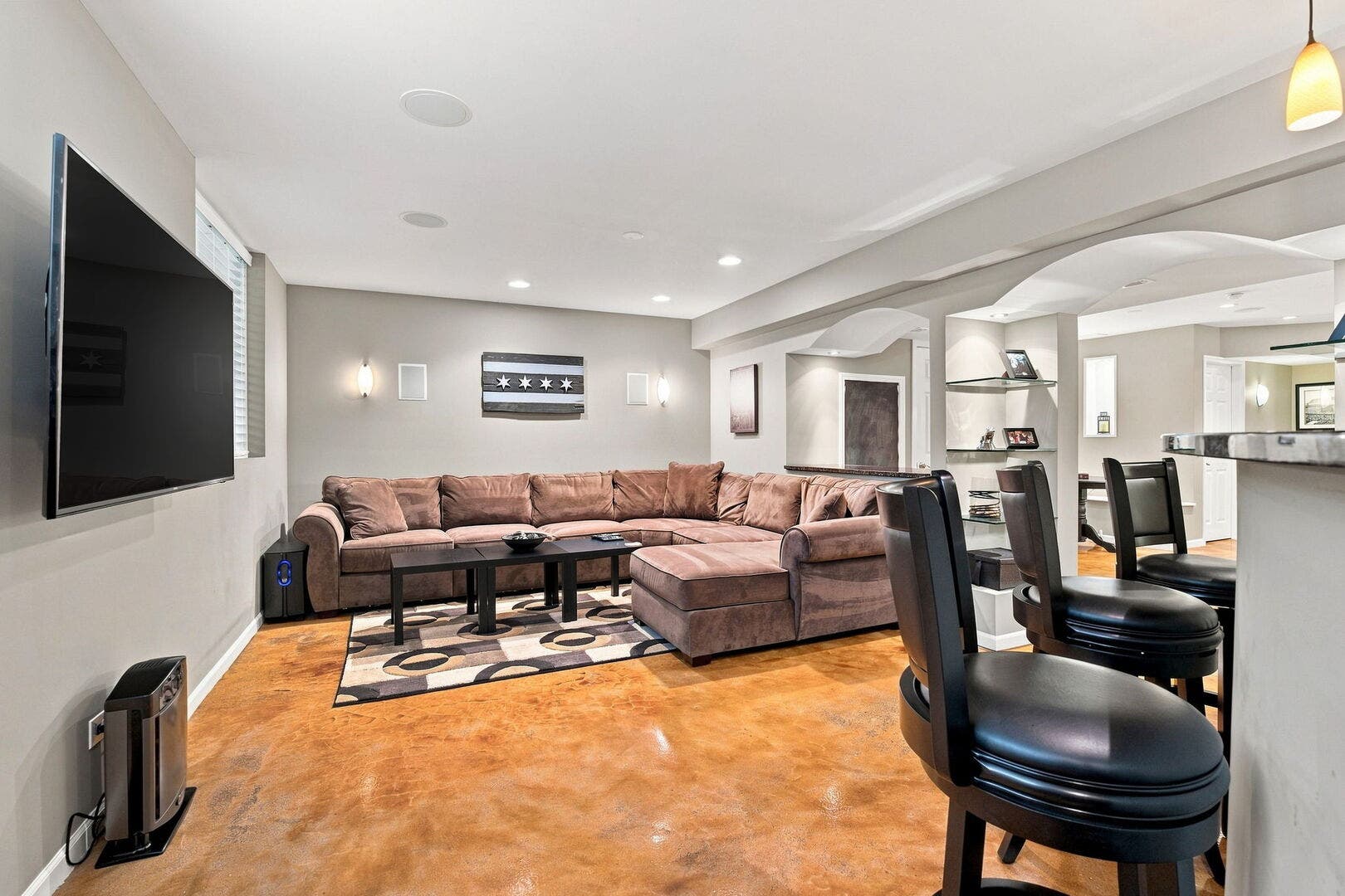 150 Santa Fe Lane, Willow Springs, IL 60480 150 Santa Fe Lane, Willow Springs, IL 60480