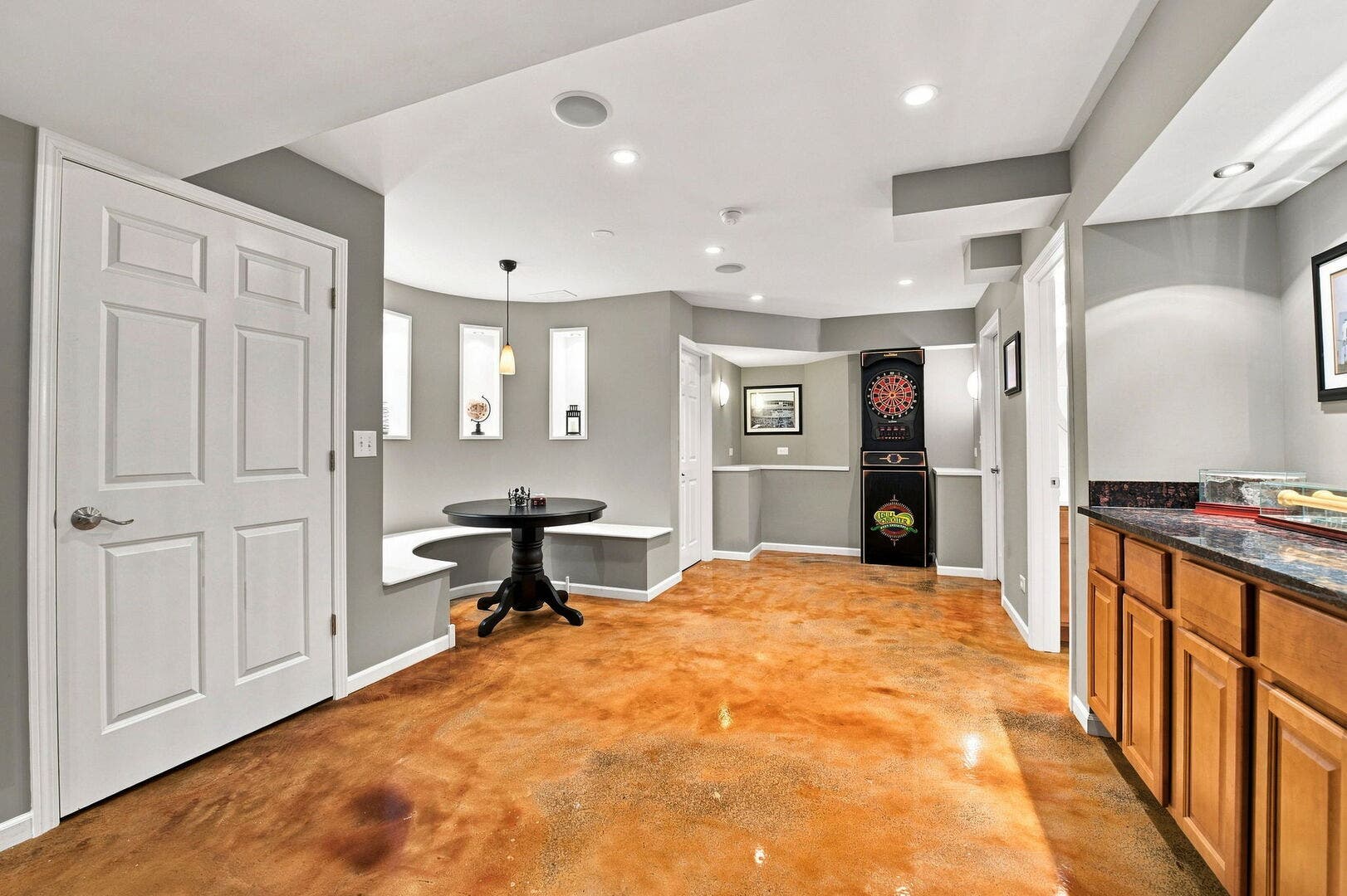 150 Santa Fe Lane, Willow Springs, IL 60480 150 Santa Fe Lane, Willow Springs, IL 60480