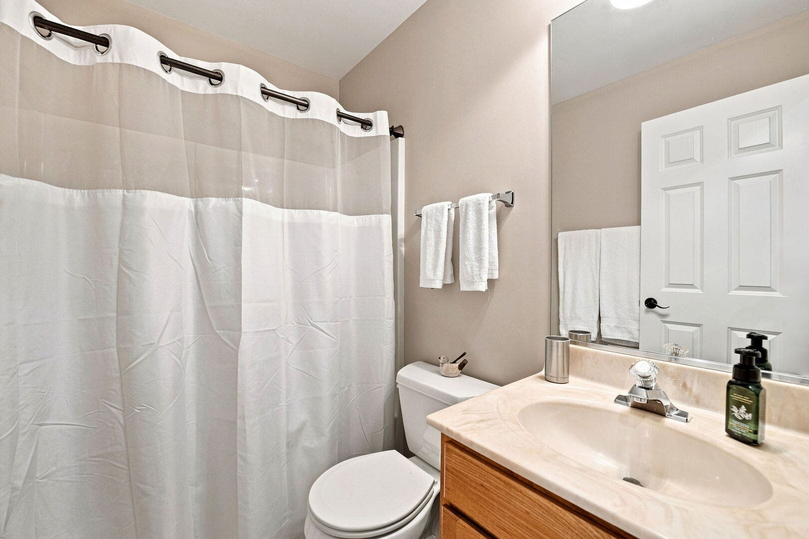 150 Santa Fe Lane, Willow Springs, IL 60480 150 Santa Fe Lane, Willow Springs, IL 60480