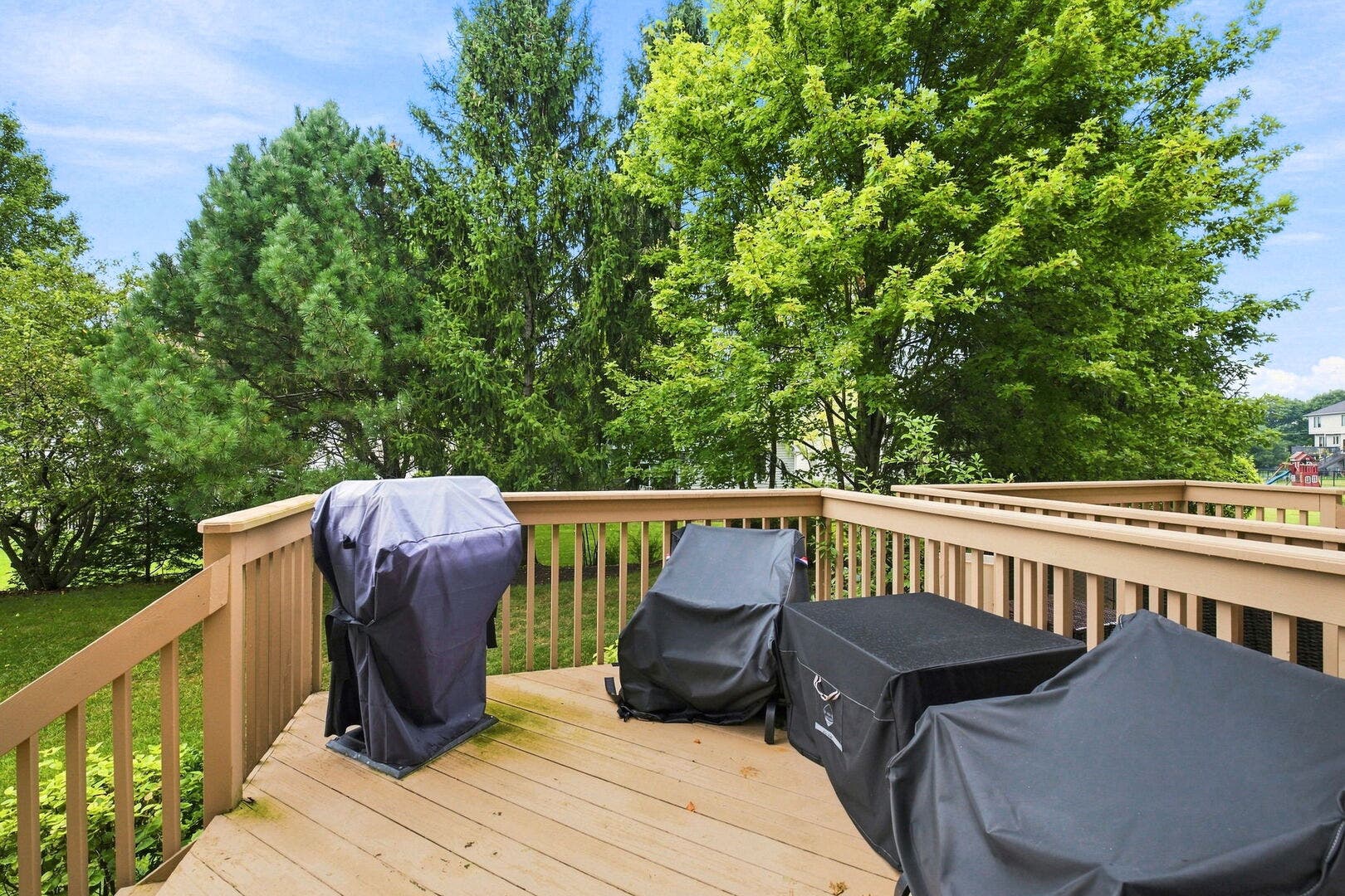 150 Santa Fe Lane, Willow Springs, IL 60480 150 Santa Fe Lane, Willow Springs, IL 60480