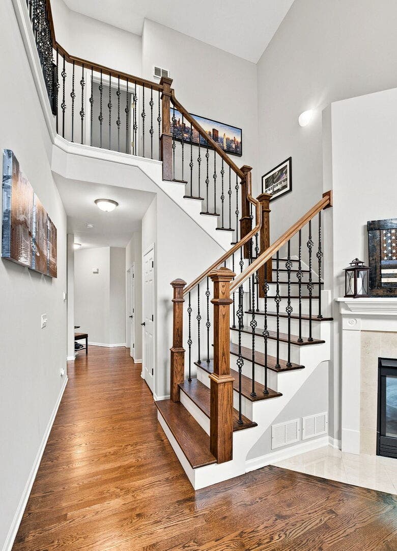 150 Santa Fe Lane, Willow Springs, IL 60480 150 Santa Fe Lane, Willow Springs, IL 60480
