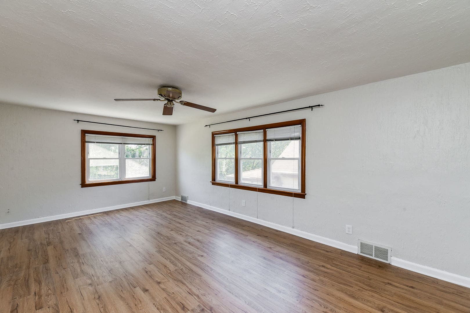 716 Walnut Street, #2, Lemont, IL 60439 716 Walnut Street, #2, Lemont, IL 60439