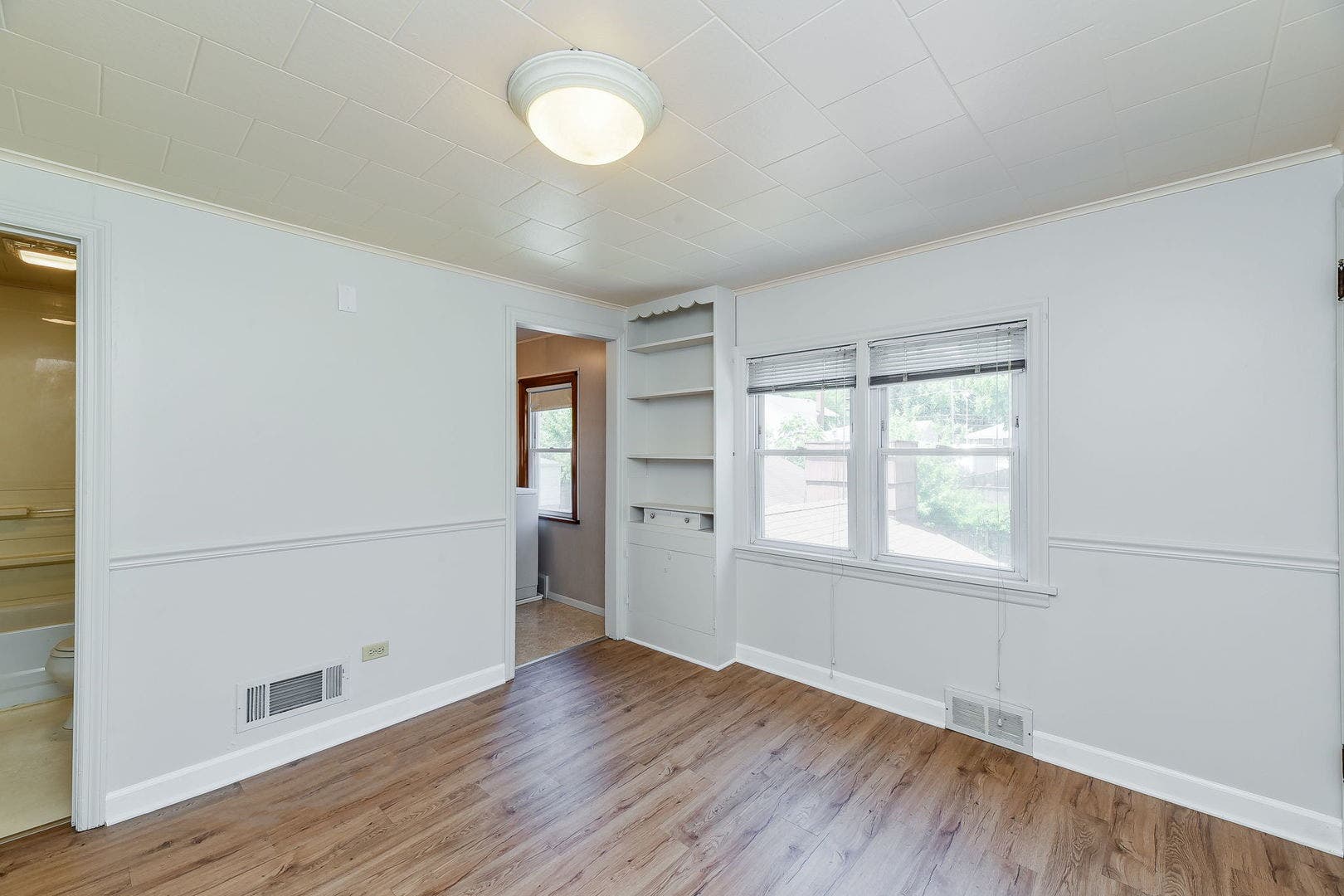 716 Walnut Street, #2, Lemont, IL 60439 716 Walnut Street, #2, Lemont, IL 60439