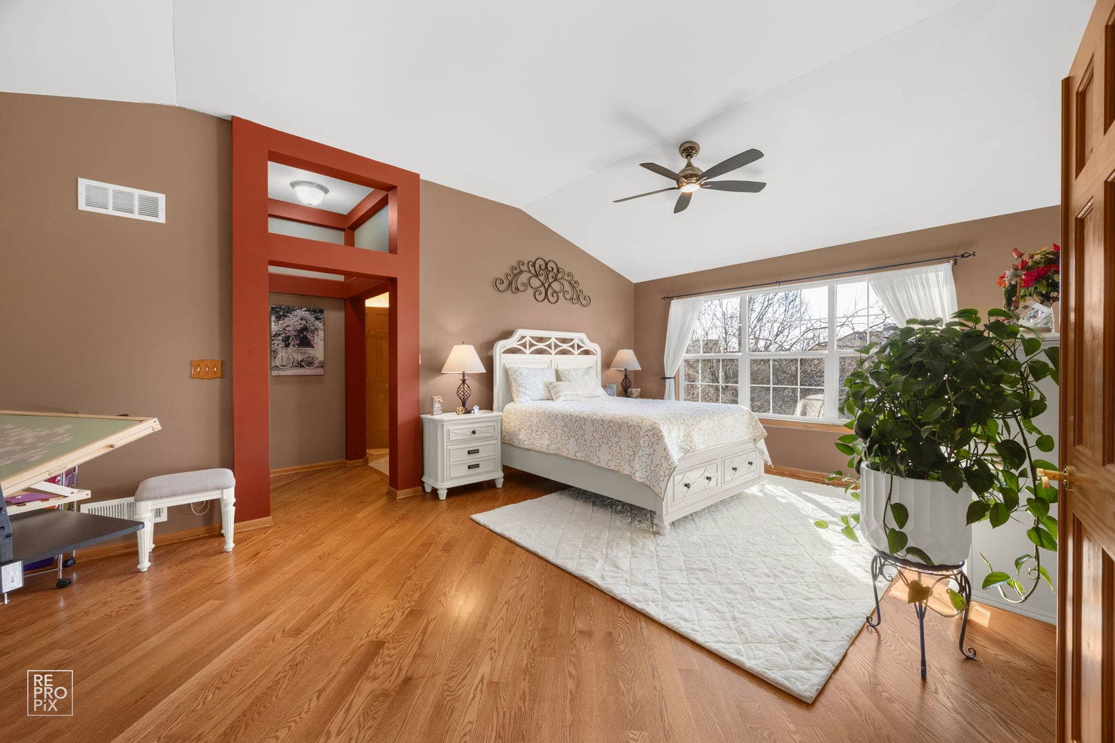 8 Fairfax Court, Bolingbrook, IL 60490 8 Fairfax Court, Bolingbrook, IL 60490