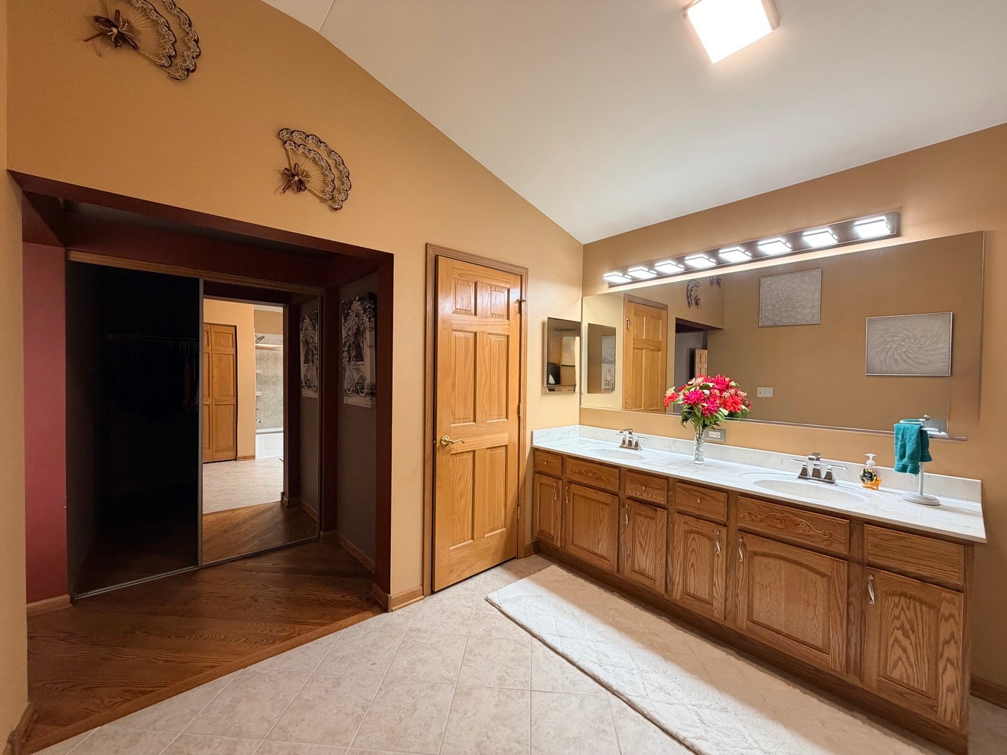 8 Fairfax Court, Bolingbrook, IL 60490 8 Fairfax Court, Bolingbrook, IL 60490