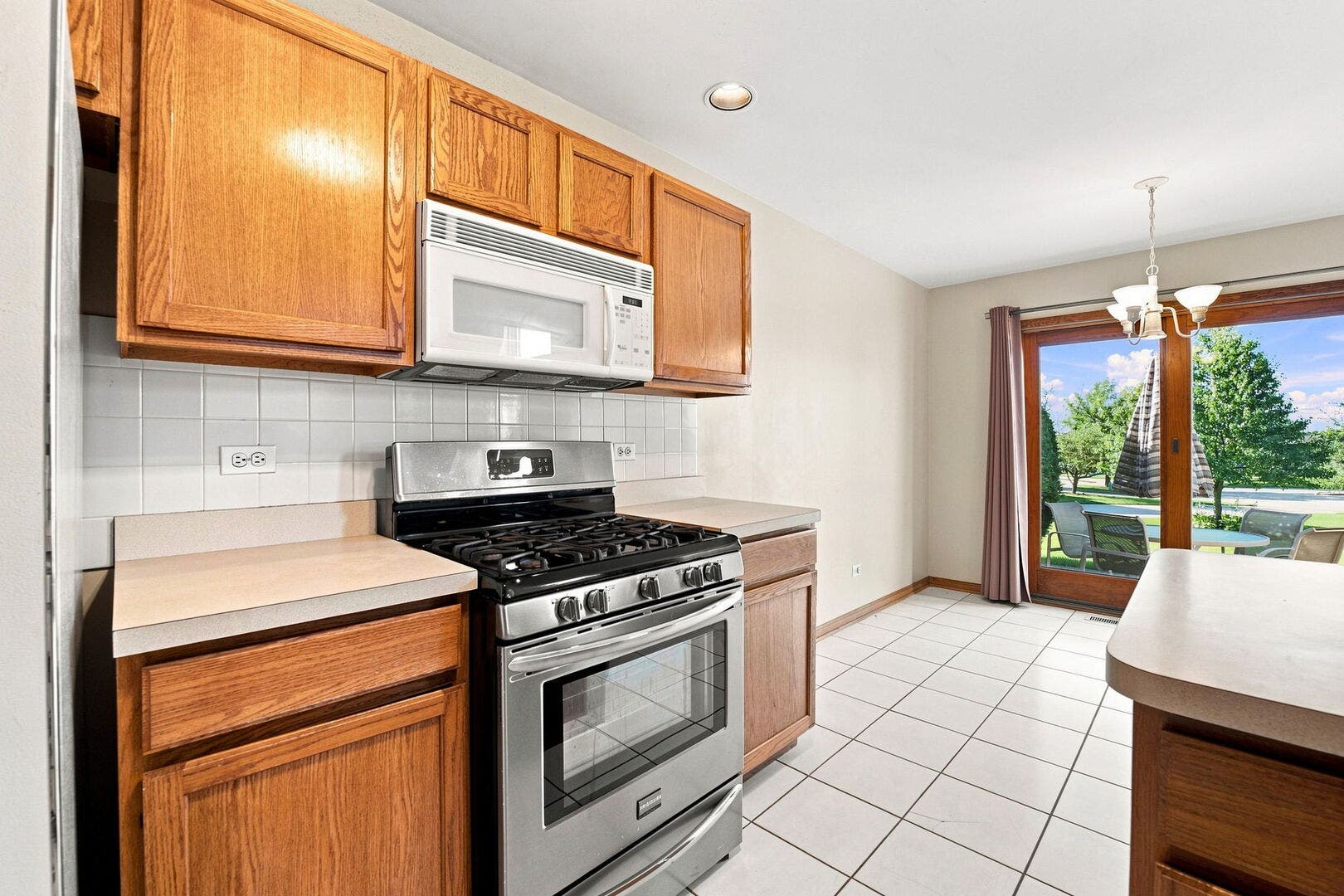 150 Harper Lane, Lemont, IL 60439 150 Harper Lane, Lemont, IL 60439