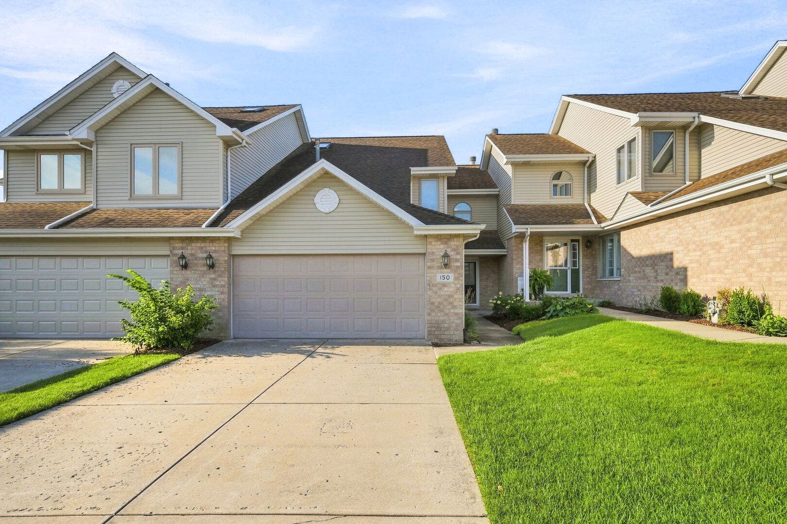 150 Harper Lane, Lemont, IL 60439 150 Harper Lane, Lemont, IL 60439