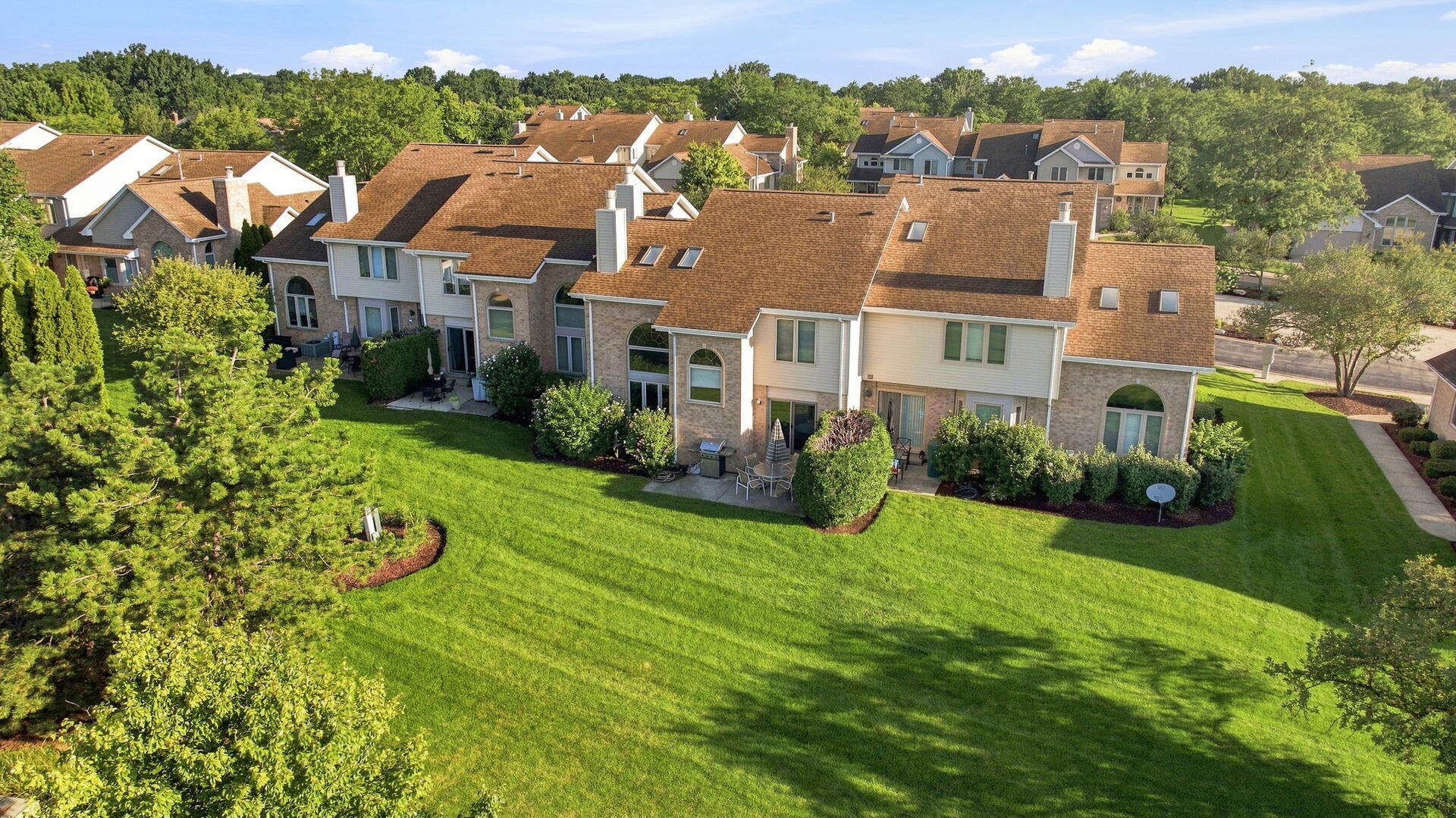 150 Harper Lane, Lemont, IL 60439 150 Harper Lane, Lemont, IL 60439