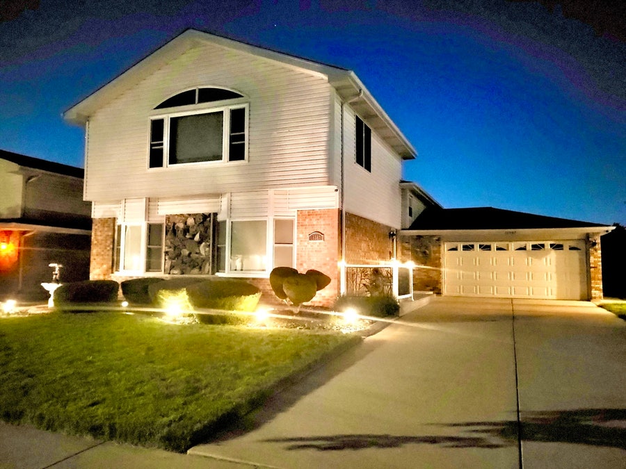 Property photo for 16967 82nd Avenue, Tinley Park, IL