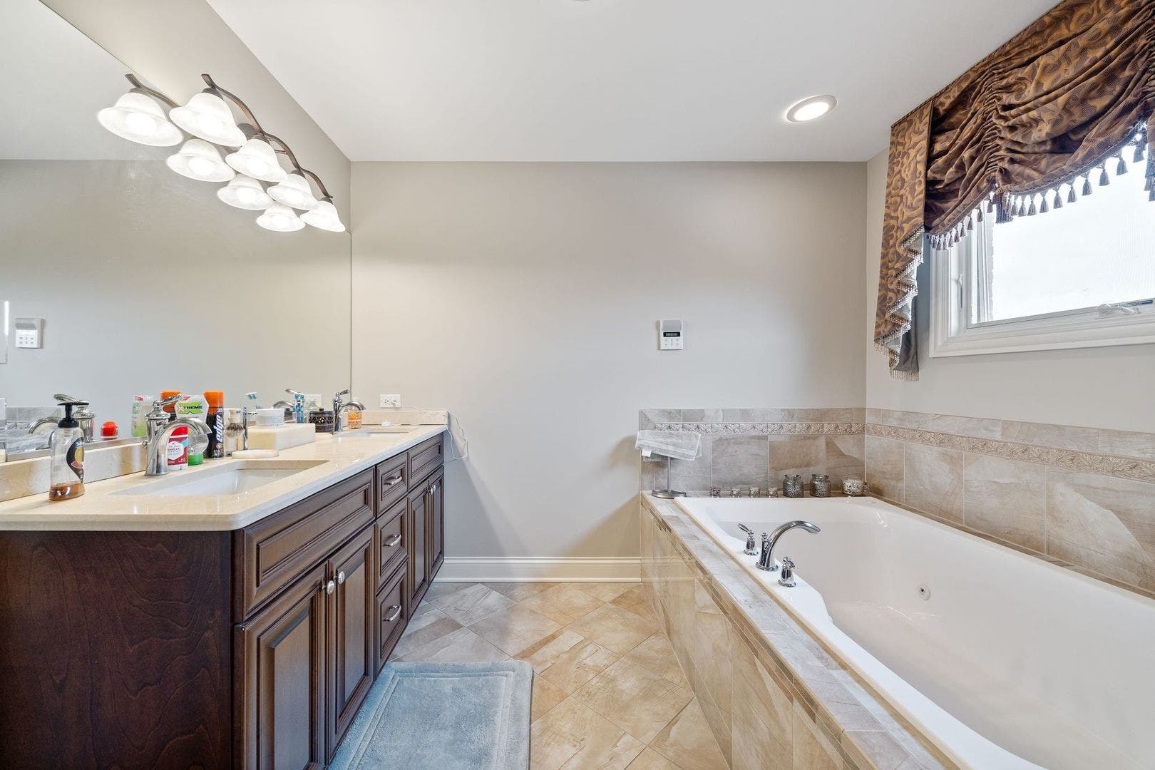 12775 TULLAMORE Lane, Lemont, IL 60439 12775 TULLAMORE Lane, Lemont, IL 60439