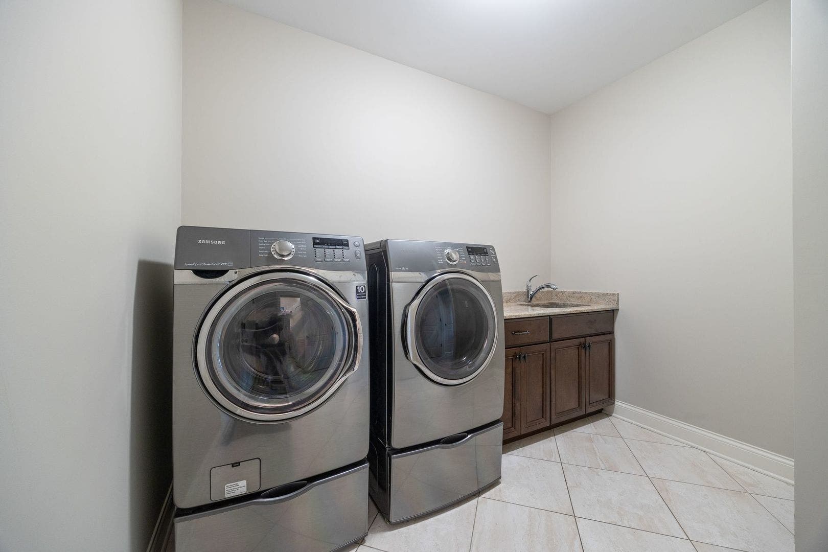 12775 TULLAMORE Lane, Lemont, IL 60439 12775 TULLAMORE Lane, Lemont, IL 60439