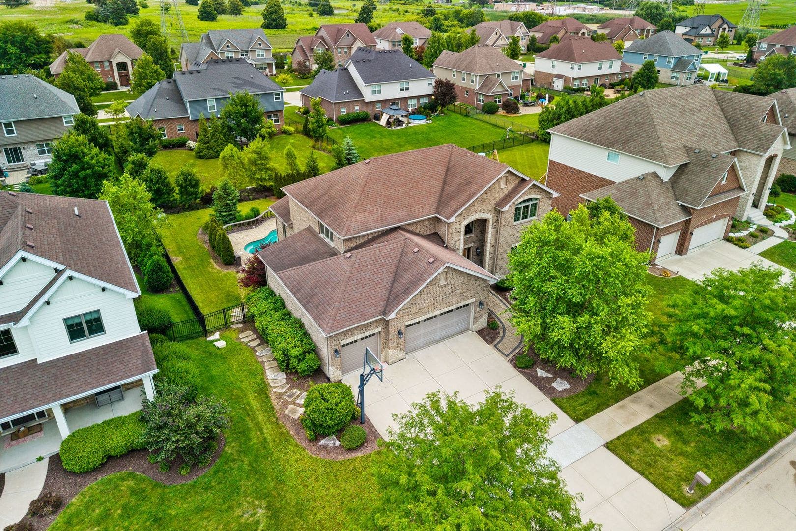 12775 TULLAMORE Lane, Lemont, IL 60439 12775 TULLAMORE Lane, Lemont, IL 60439