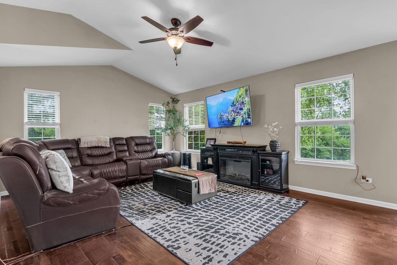 2248 Graystone Drive, #2248, Joliet, IL 60431 2248 Graystone Drive, #2248, Joliet, IL 60431