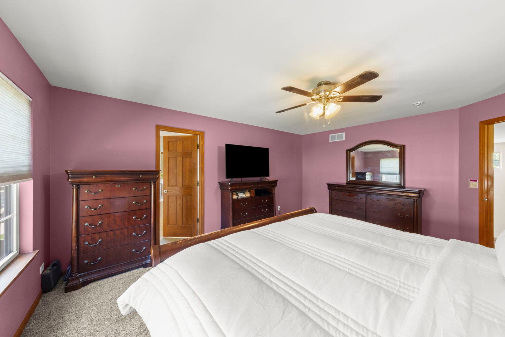 3008 Tumbleweed Way, Elgin, IL 60124 3008 Tumbleweed Way, Elgin, IL 60124