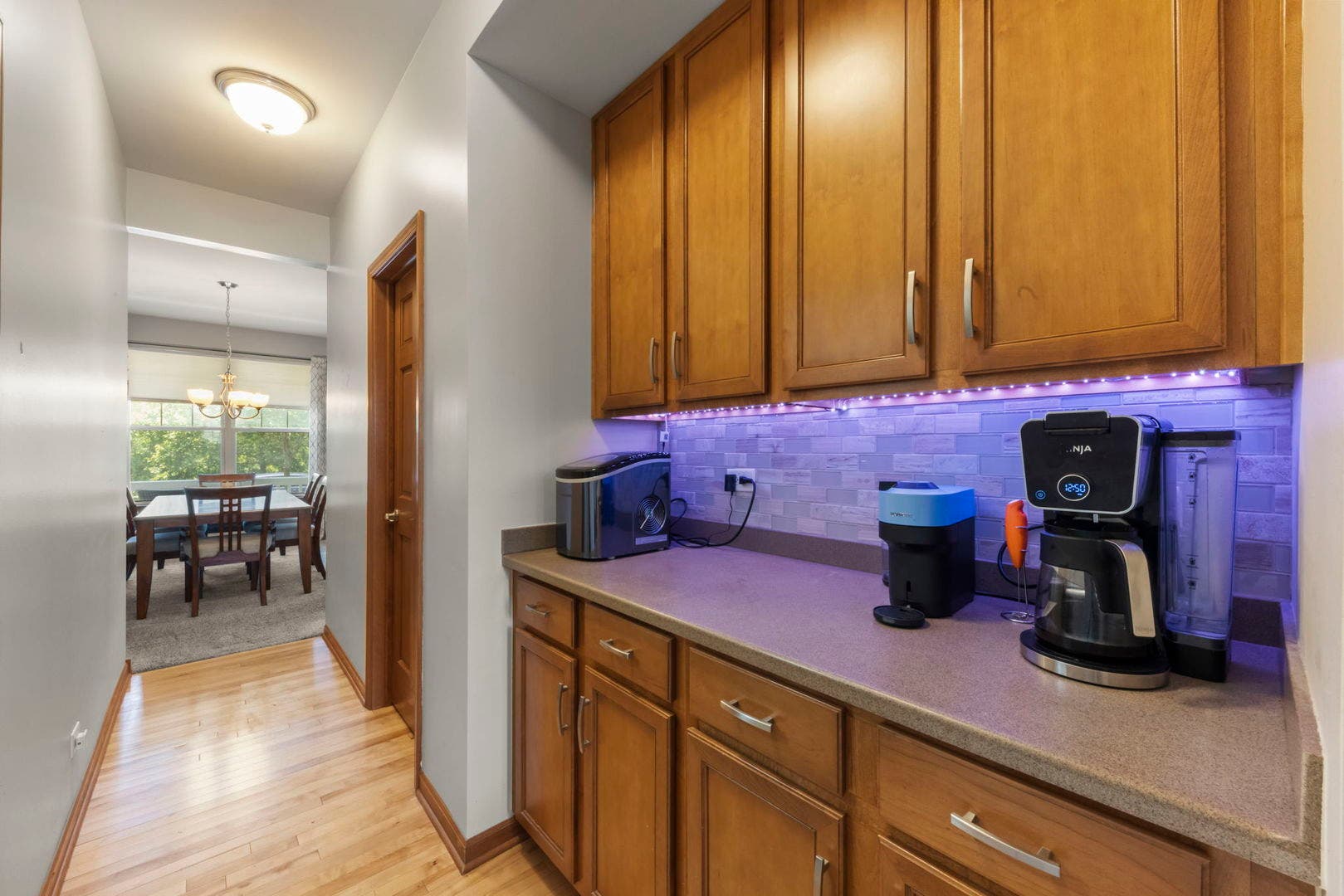 3008 Tumbleweed Way, Elgin, IL 60124 3008 Tumbleweed Way, Elgin, IL 60124