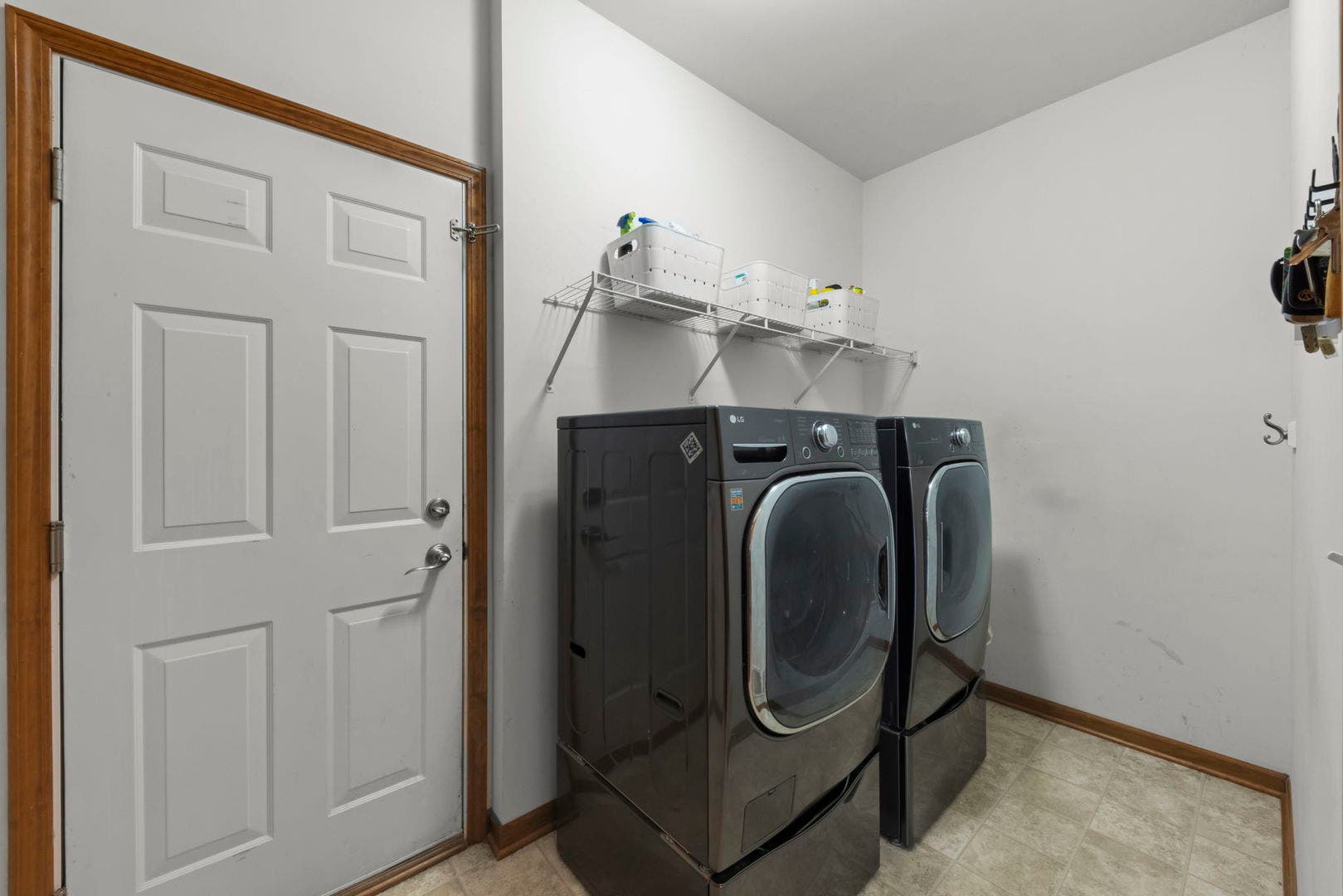 3008 Tumbleweed Way, Elgin, IL 60124 3008 Tumbleweed Way, Elgin, IL 60124