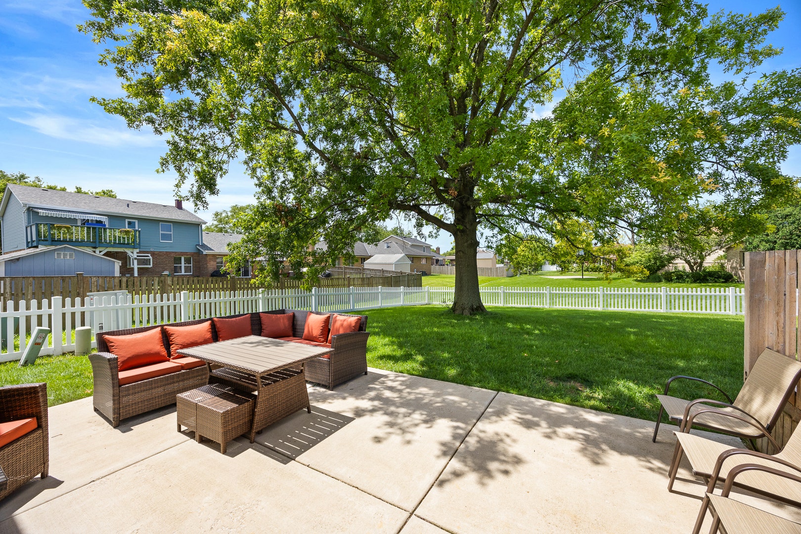 10S520 Havens Drive, Downers Grove, IL 60516