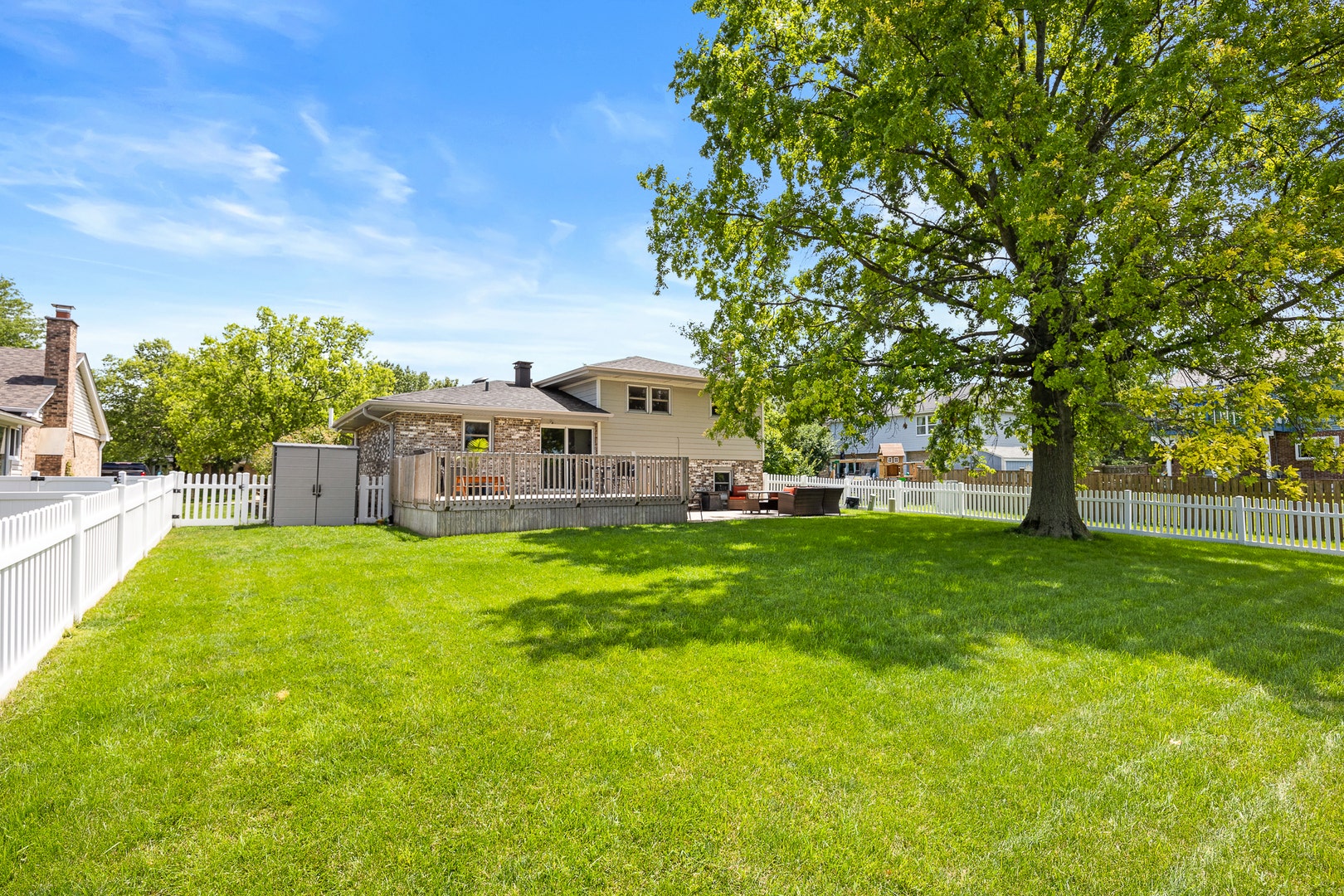 10S520 Havens Drive, Downers Grove, IL 60516