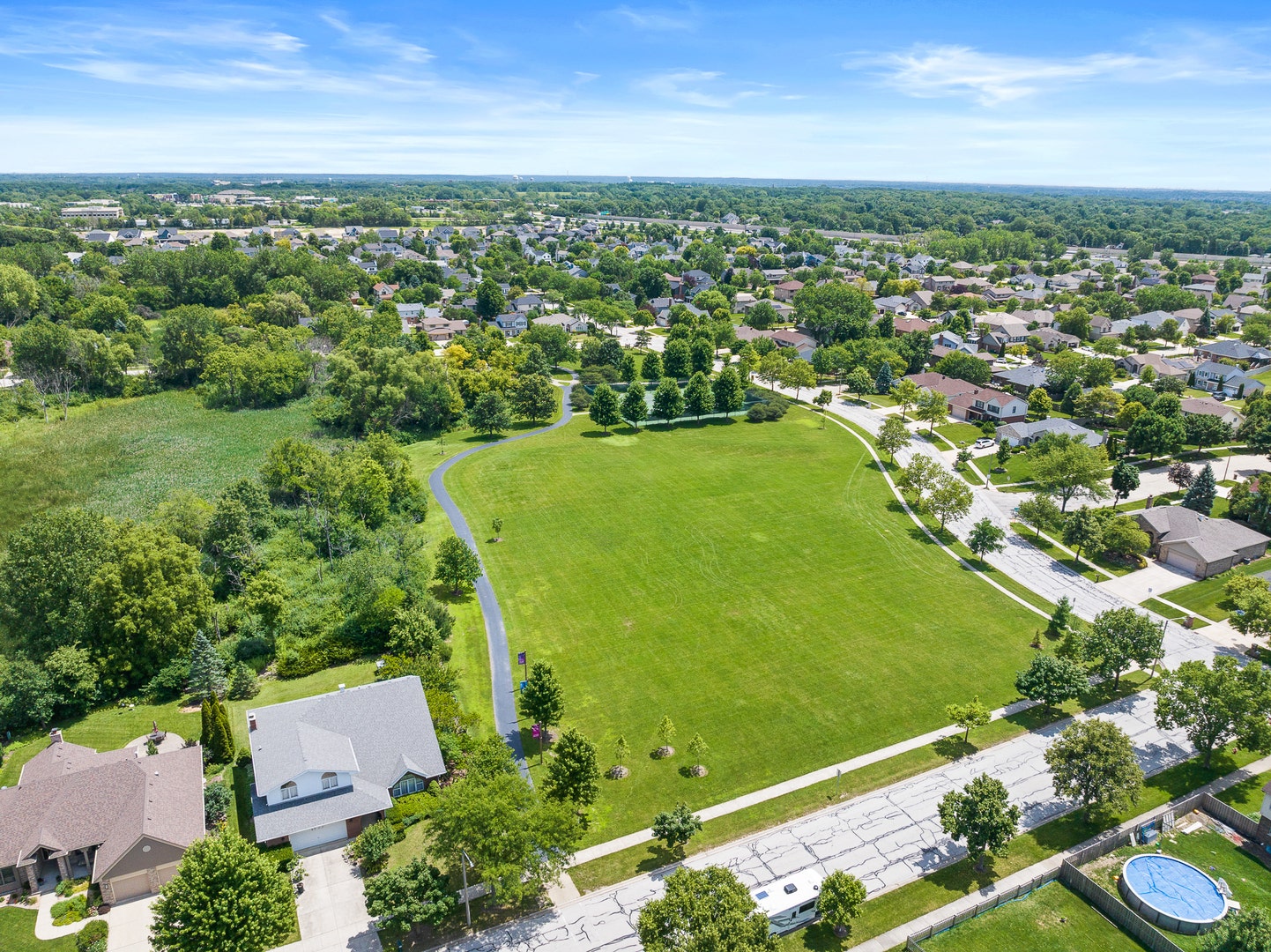 10S520 Havens Drive, Downers Grove, IL 60516