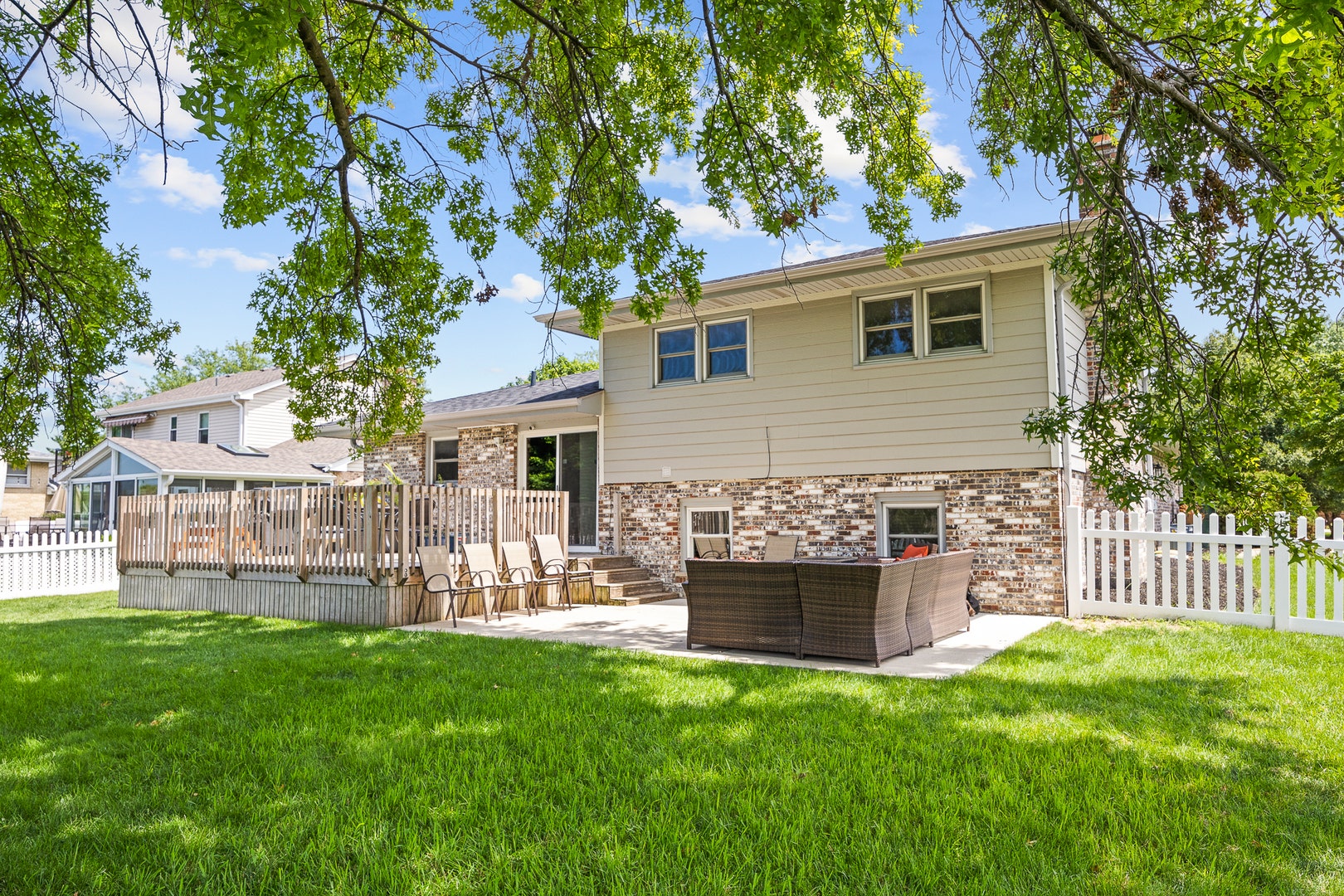 10S520 Havens Drive, Downers Grove, IL 60516