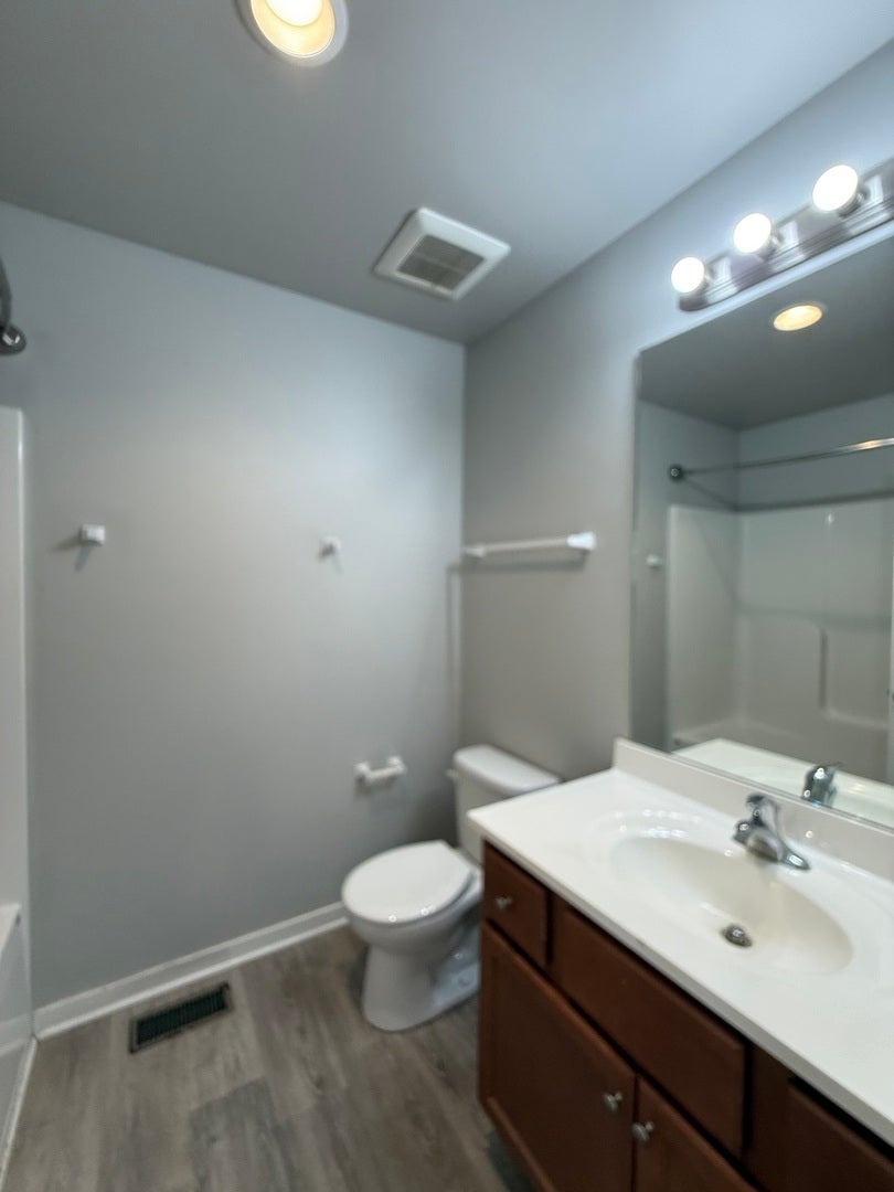 940 W Bergera Road, Braidwood, IL 60408 940 W Bergera Road, Braidwood, IL 60408