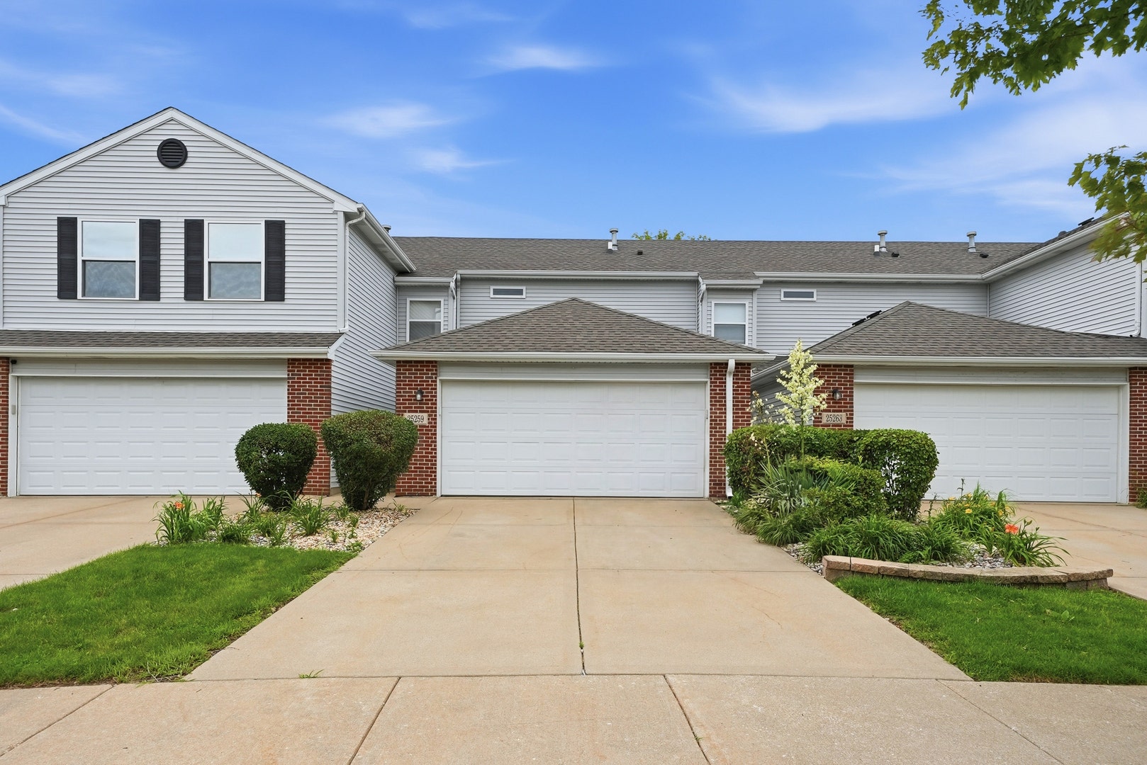 Manhattan, IL 60442 Manhattan, IL 60442