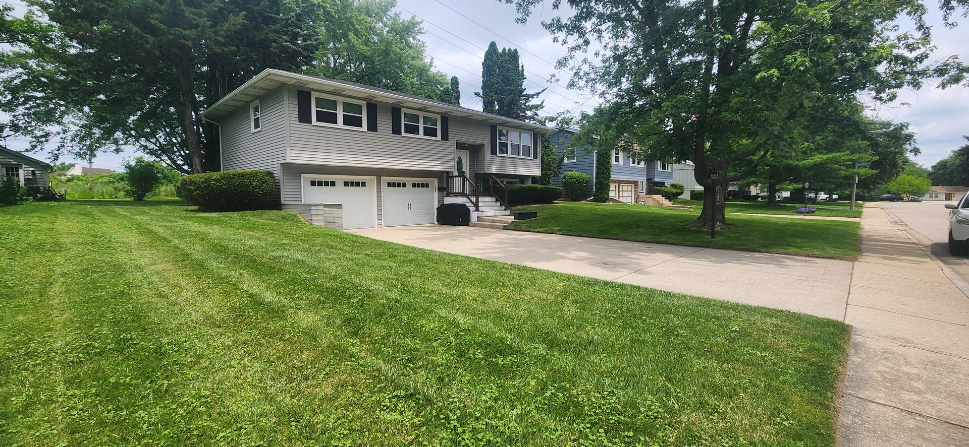 1240 Constellation Drive, Aurora, IL 60505 1240 Constellation Drive, Aurora, IL 60505