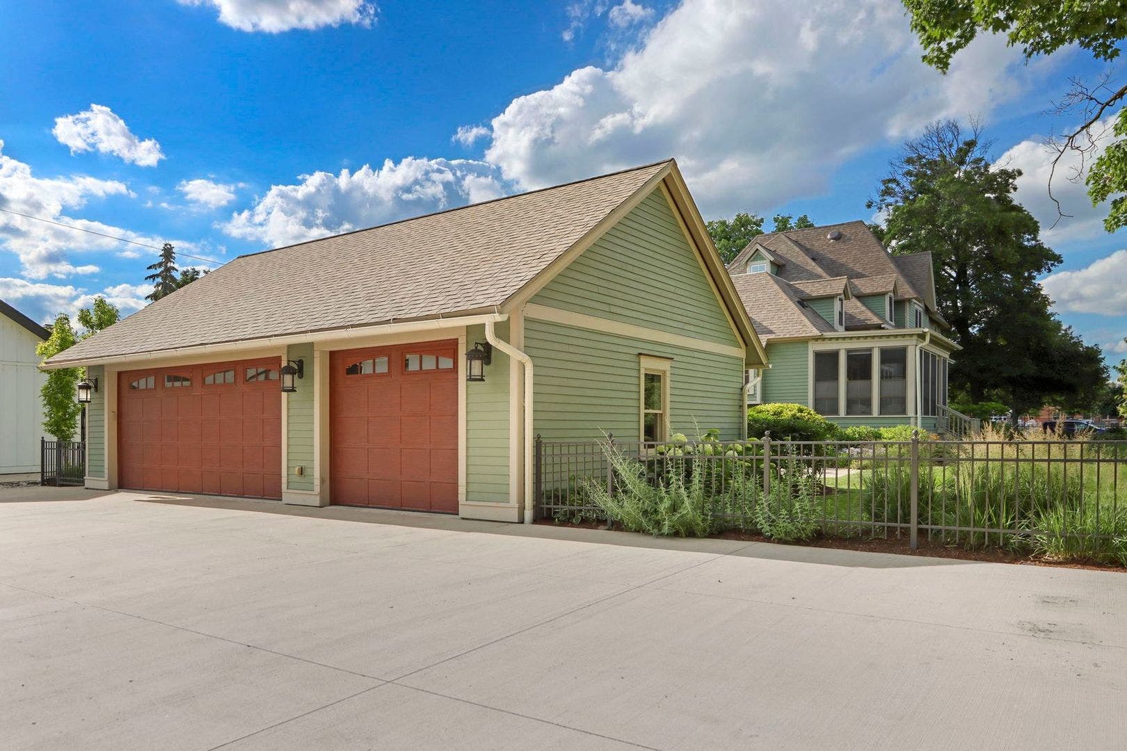 920 Geneva Street, Lake Geneva, WI 53147 920 Geneva Street, Lake Geneva, WI 53147