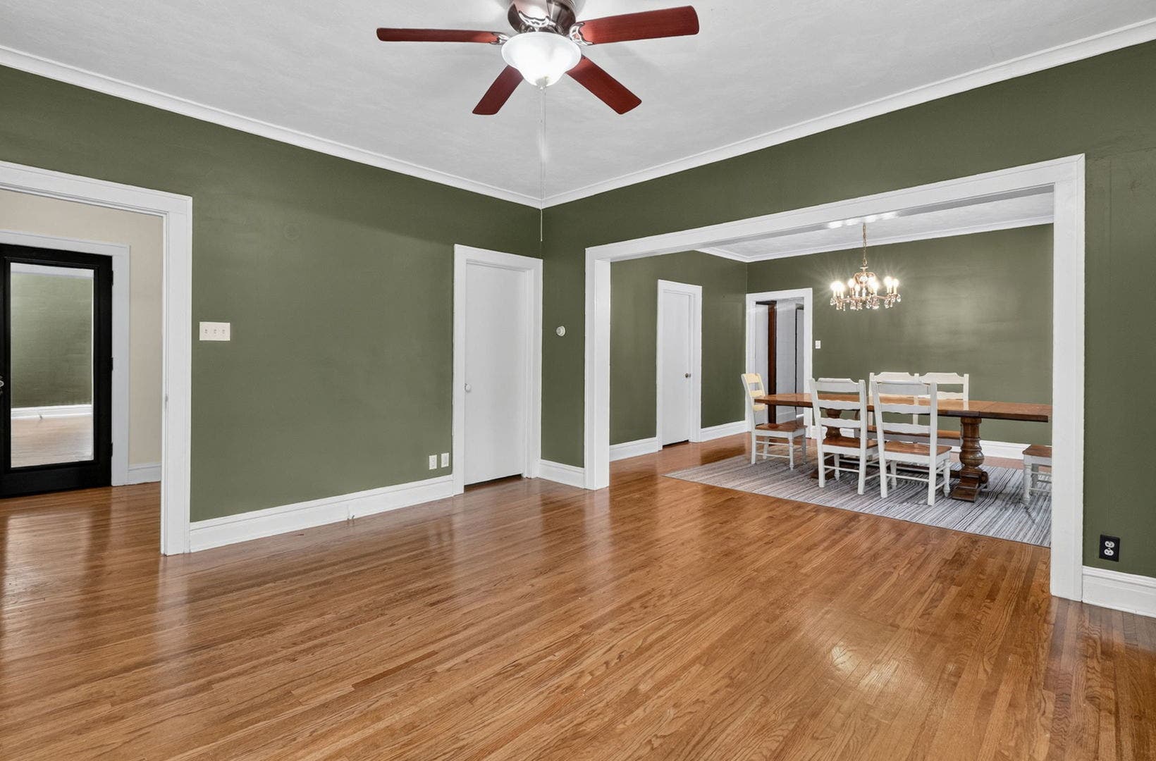 427 Grant Street, Lemont, IL 60439