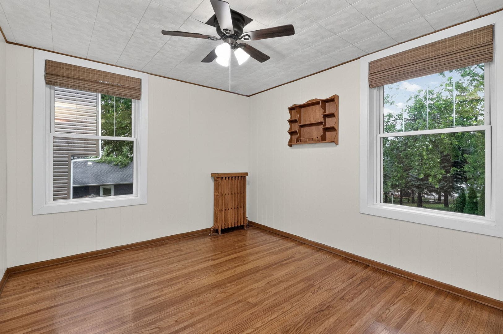 427 Grant Street, Lemont, IL 60439