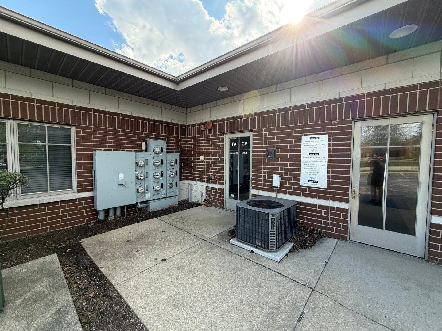 18400 Maple Creek Drive, Tinley Park, IL 60477 18400 Maple Creek Drive, Tinley Park, IL 60477