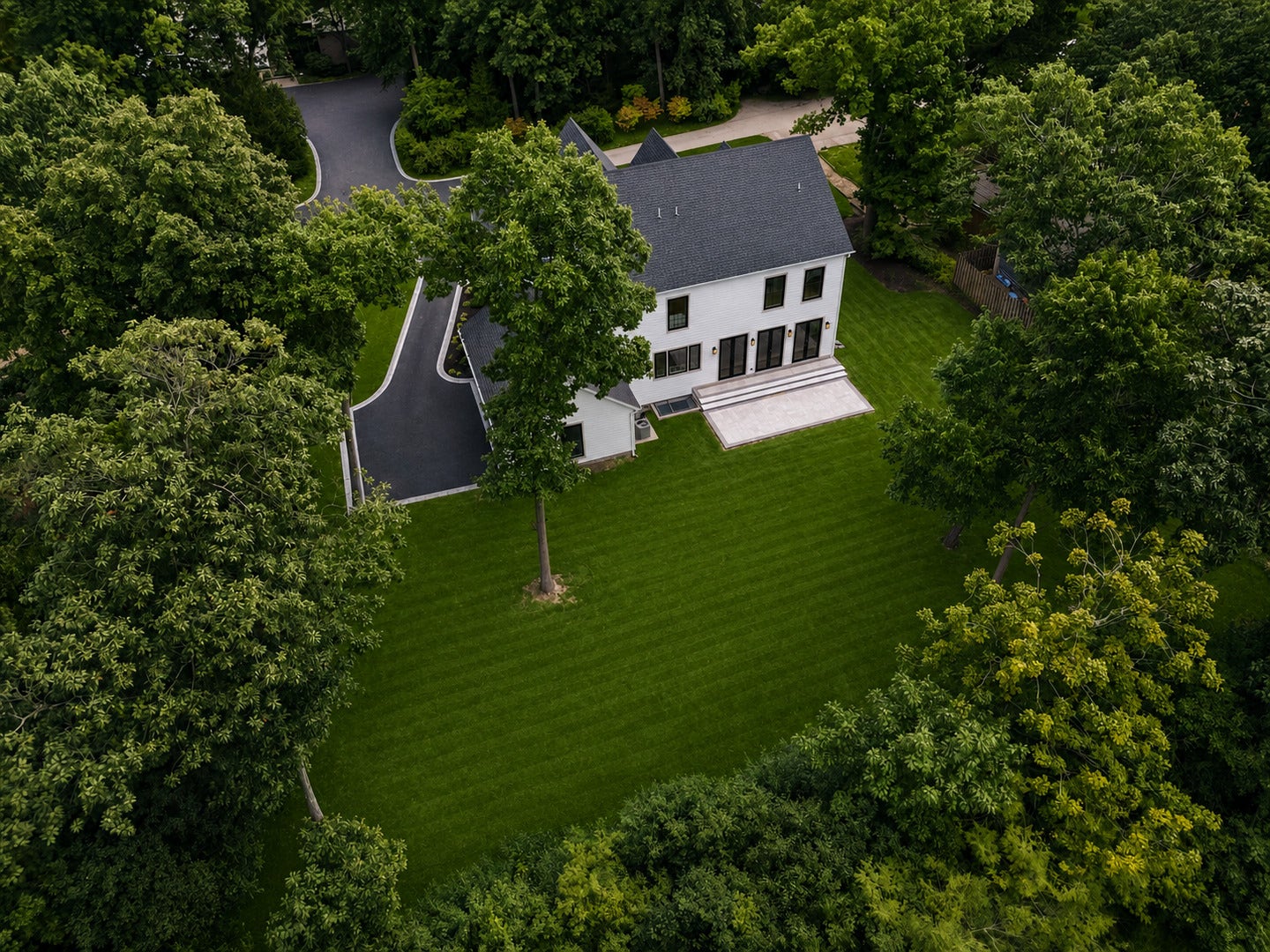 880 Bittersweet Drive, Northbrook, IL 60062 880 Bittersweet Drive, Northbrook, IL 60062