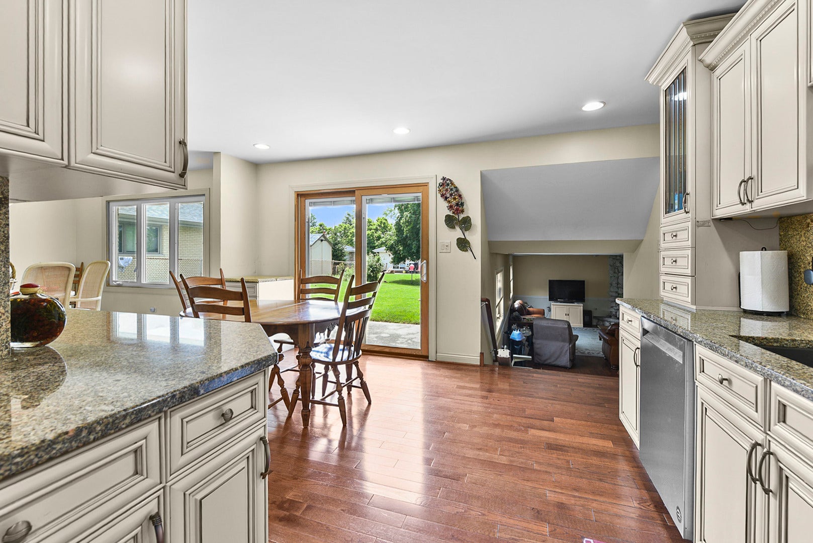 7561 Ponderosa Court, Orland Park, IL 60462 7561 Ponderosa Court, Orland Park, IL 60462