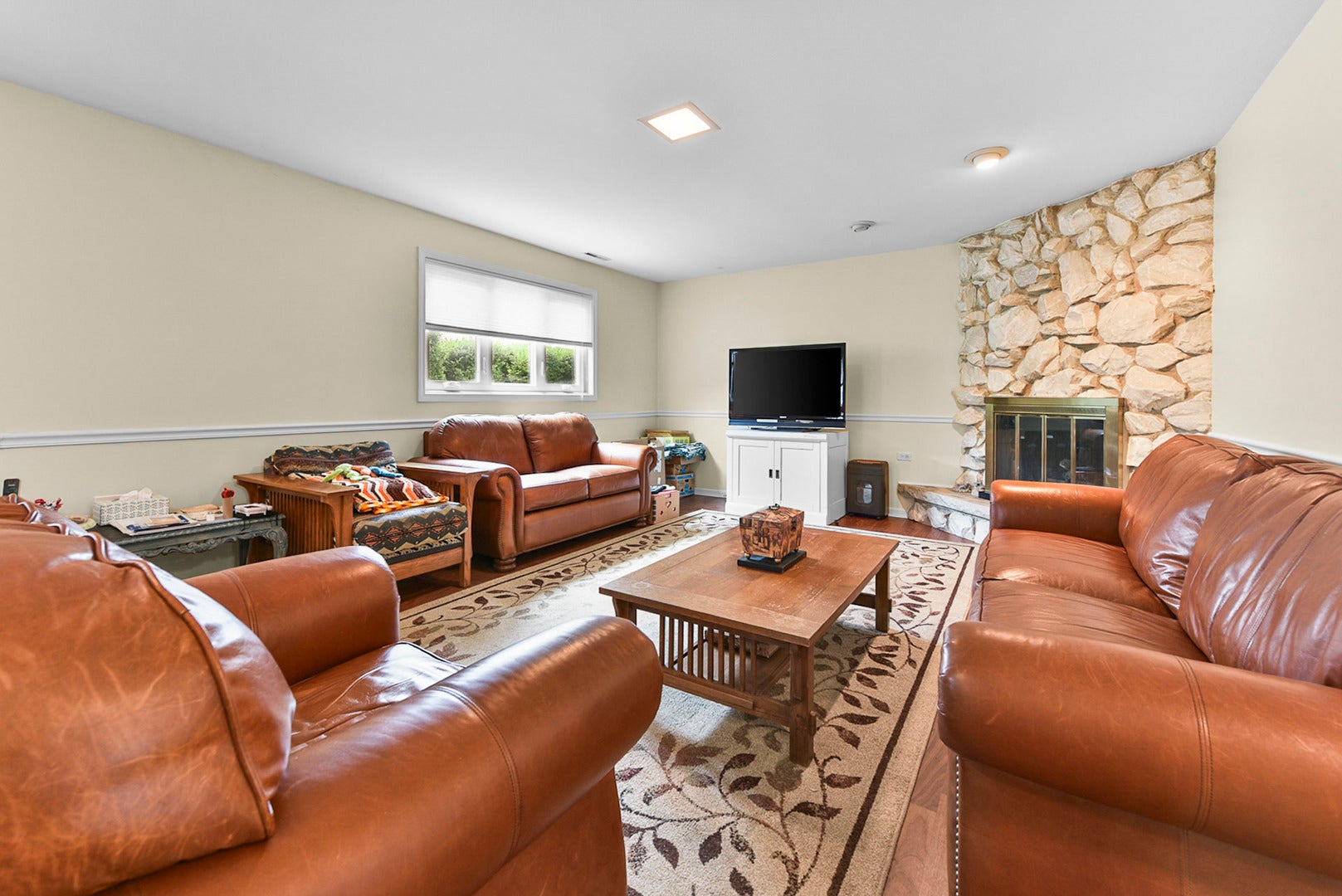 7561 Ponderosa Court, Orland Park, IL 60462 7561 Ponderosa Court, Orland Park, IL 60462